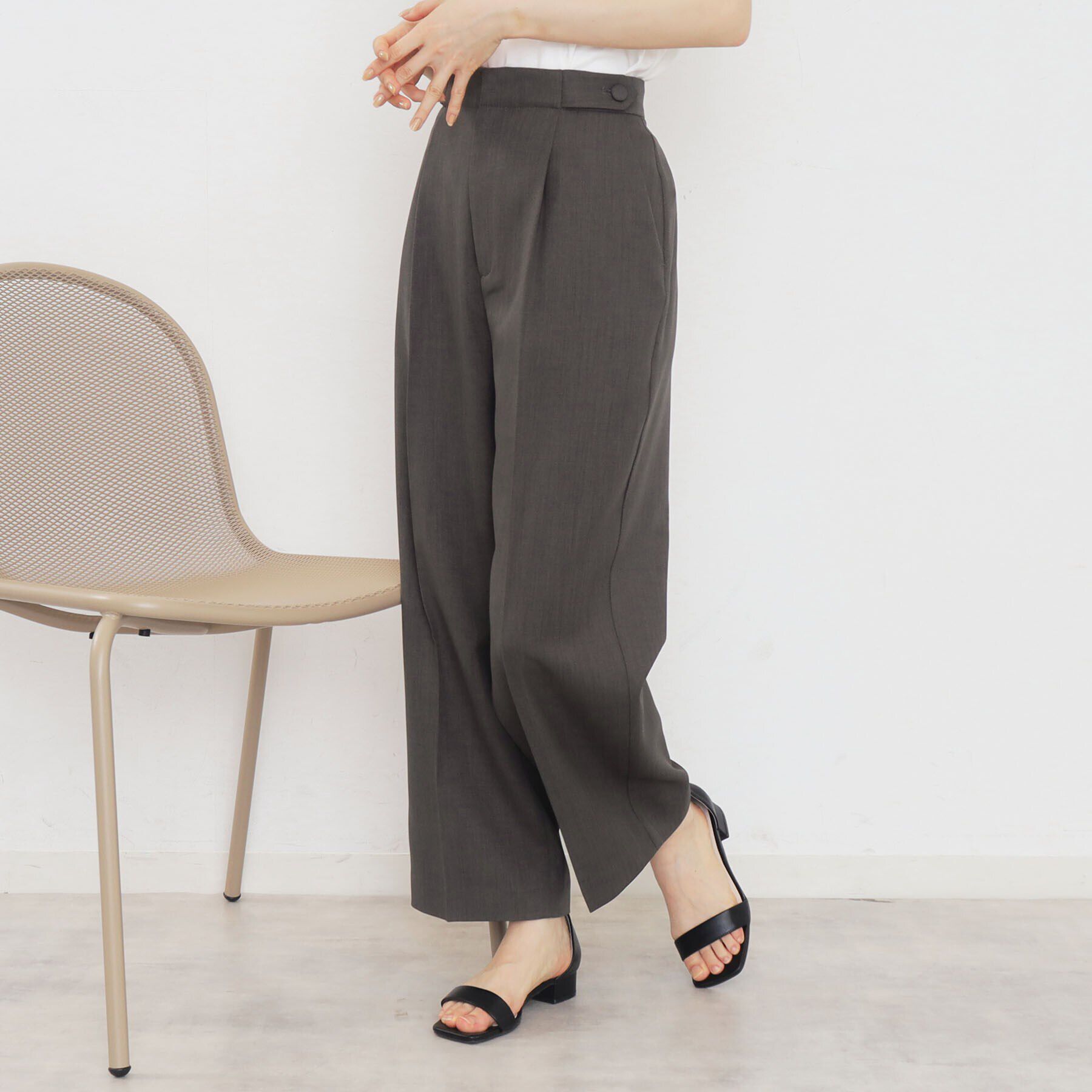 index「≪5color≫ストレッチワイドパンツ【吸水速乾/防シワ/コラーゲン配合/洗濯機洗い可】」|その他|チャコールグレー(8