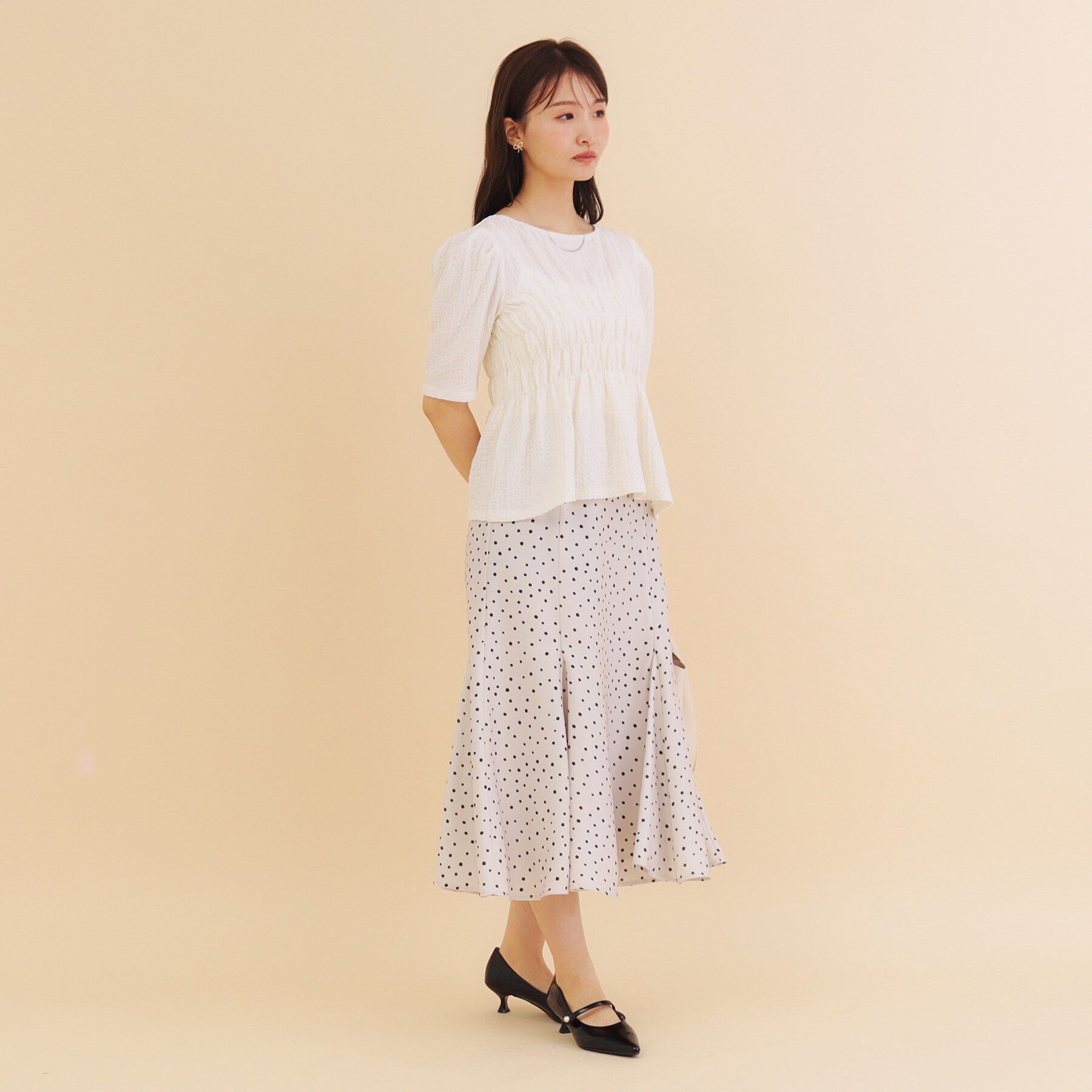 index「シボジャカード シャーリングペプラムトップス【洗濯機可】」|Tシャツ・カットソー|