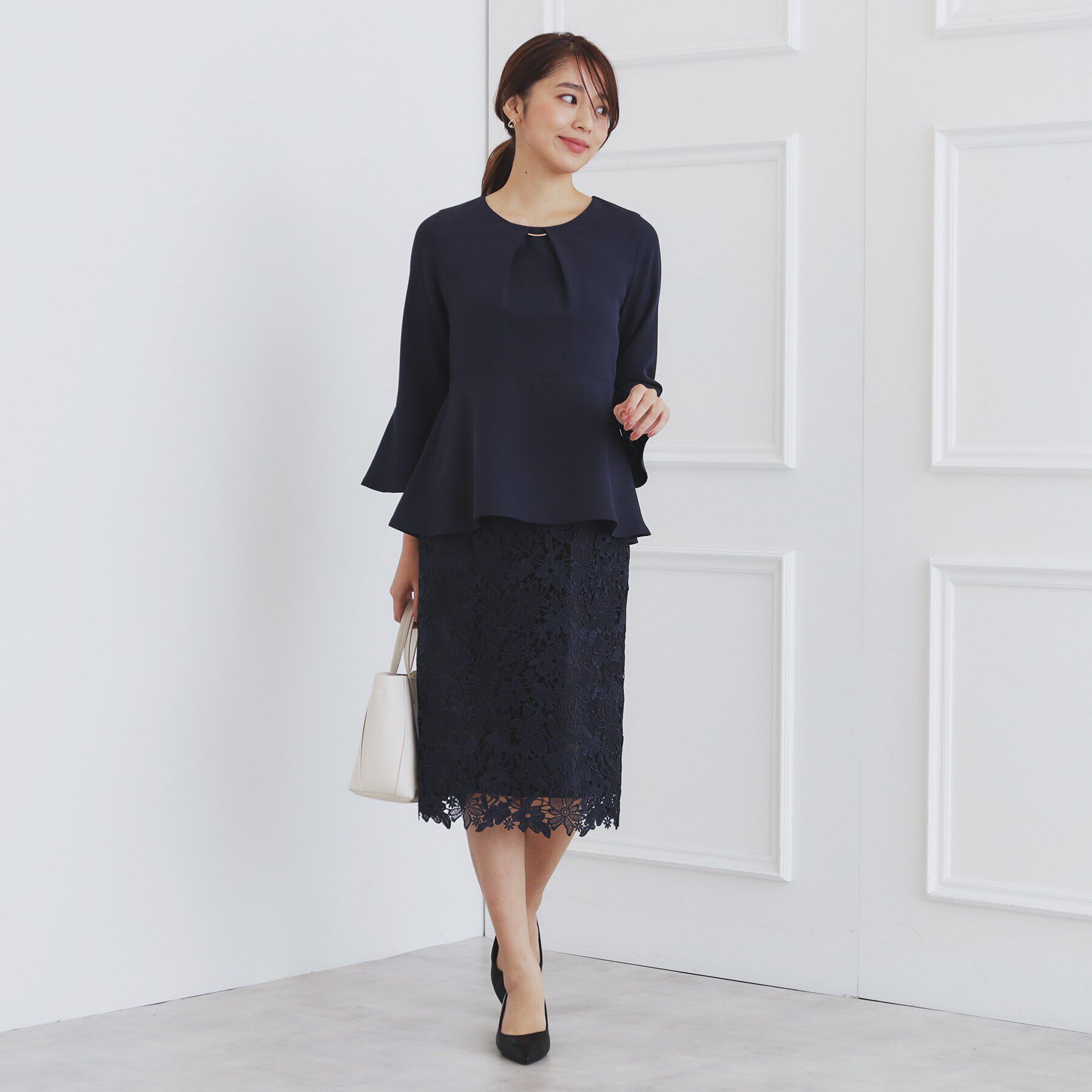 index「＜通勤・セレモニー/セットアップ対応＞フレアスリーブブラウス【洗濯機洗い可/ストレッチ/イージーアイ」|シャツ・ブラウス|