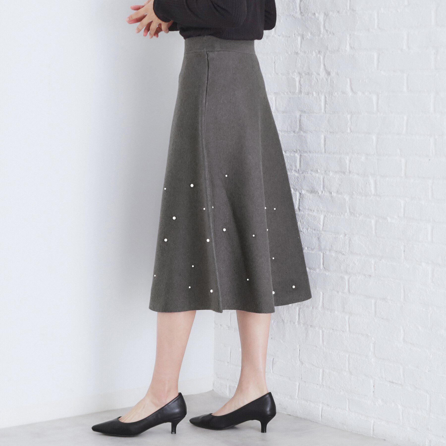 index「《美人百花掲載》パール調フレアニットスカート/セットアップ対応【洗濯機洗い可】」|スカート|