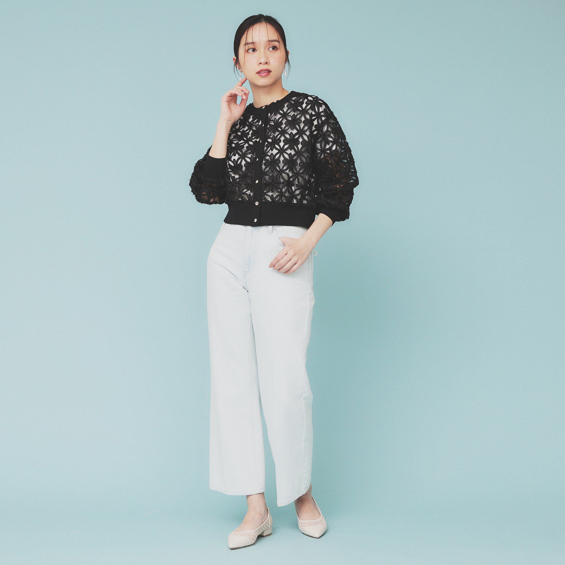 index「《STORY掲載》3Dフラワーショートカーディガン【洗濯機洗い可】」|カーディガン|