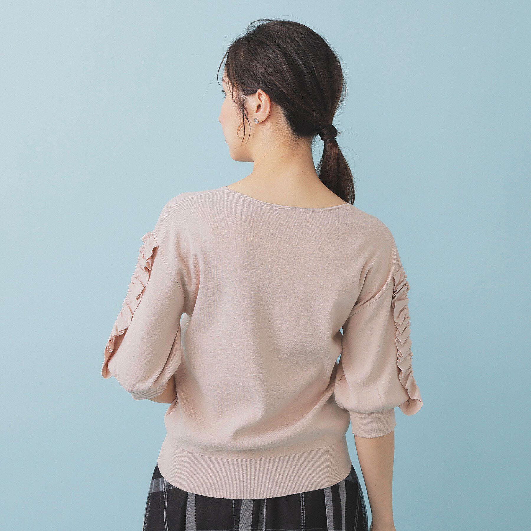 index「ラップフリルVネックニット【洗濯機洗い可/接触冷感/UVケア】」|ニット・セーター|