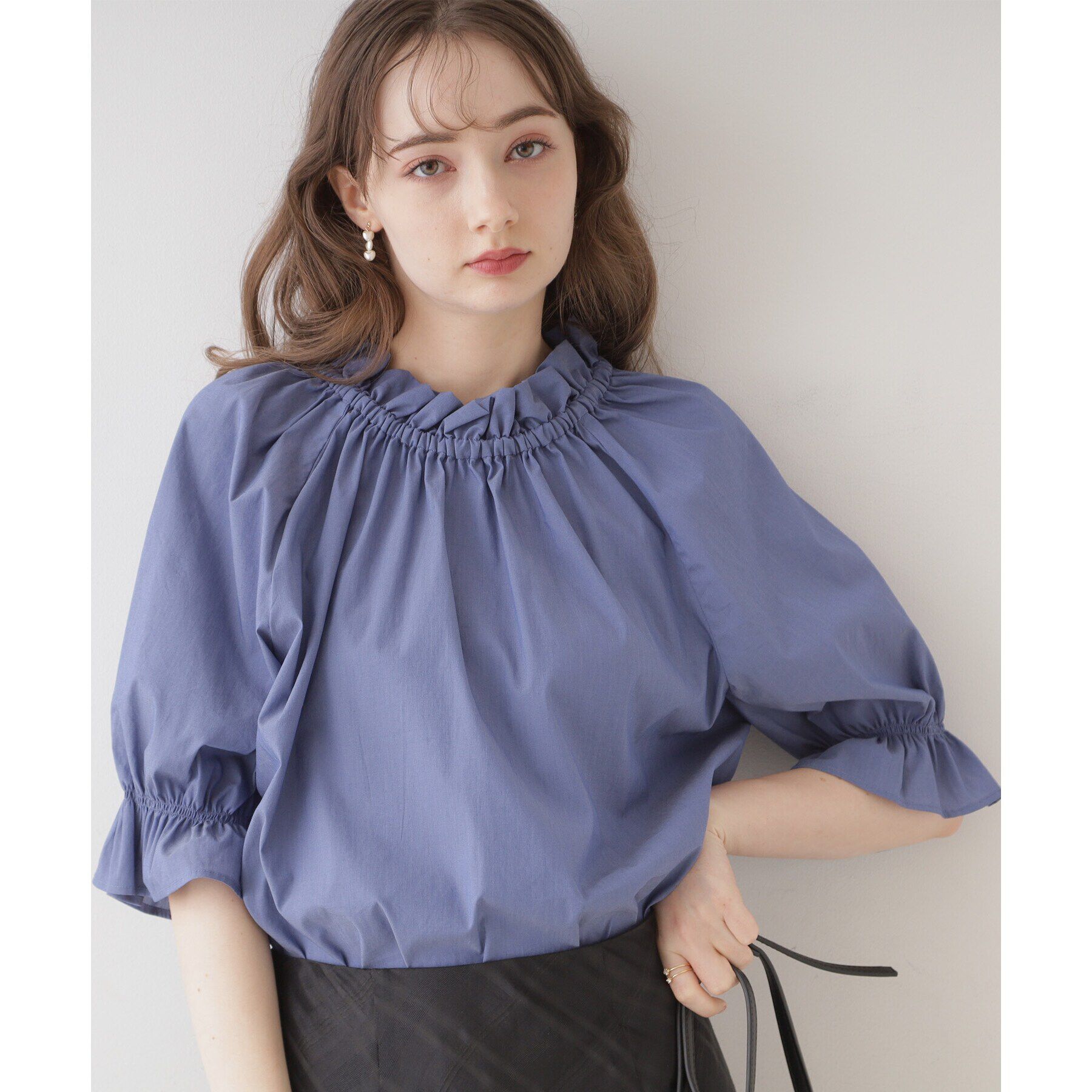 Couture broach「ギャザーフリルリボンタイ」|シャツ・ブラウス|ﾌﾞﾙｰ(092)