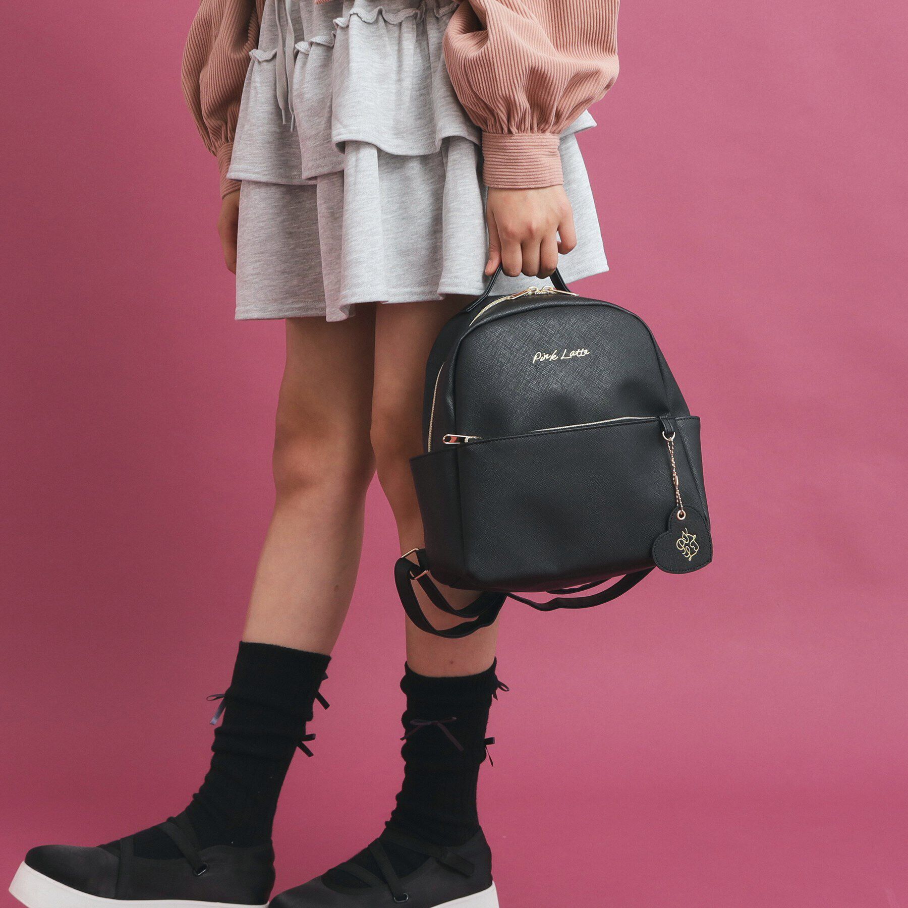 PINK-latte「ハートチャームリュック」|リュック|ブラック(019)