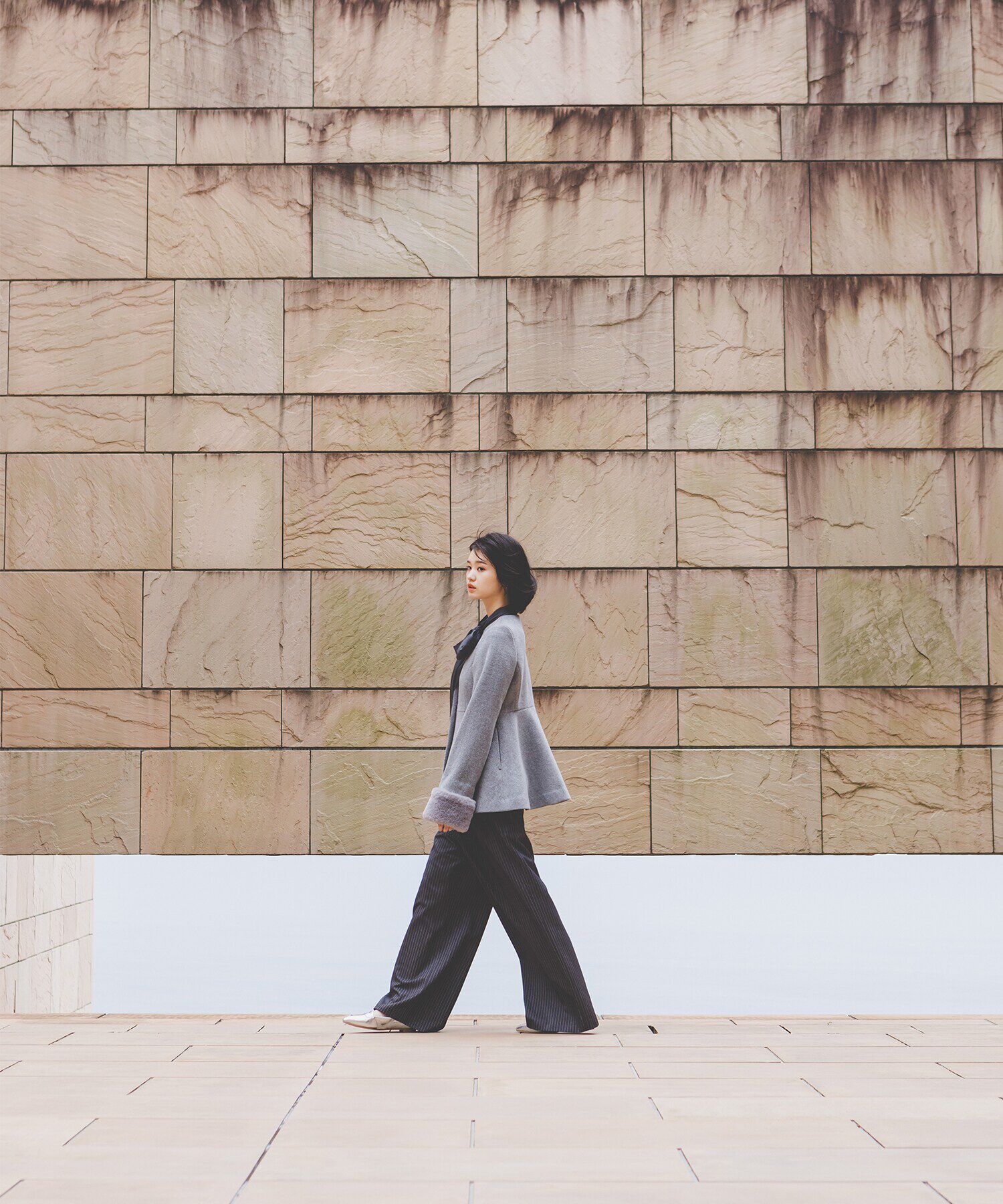  「フェイクファースリーブペプラムコート　24AW」|ブルゾン・スタジャン|