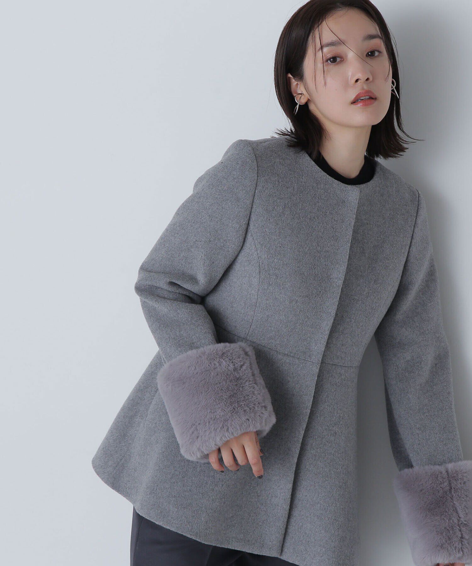  「フェイクファースリーブペプラムコート　24AW」|ブルゾン・スタジャン|