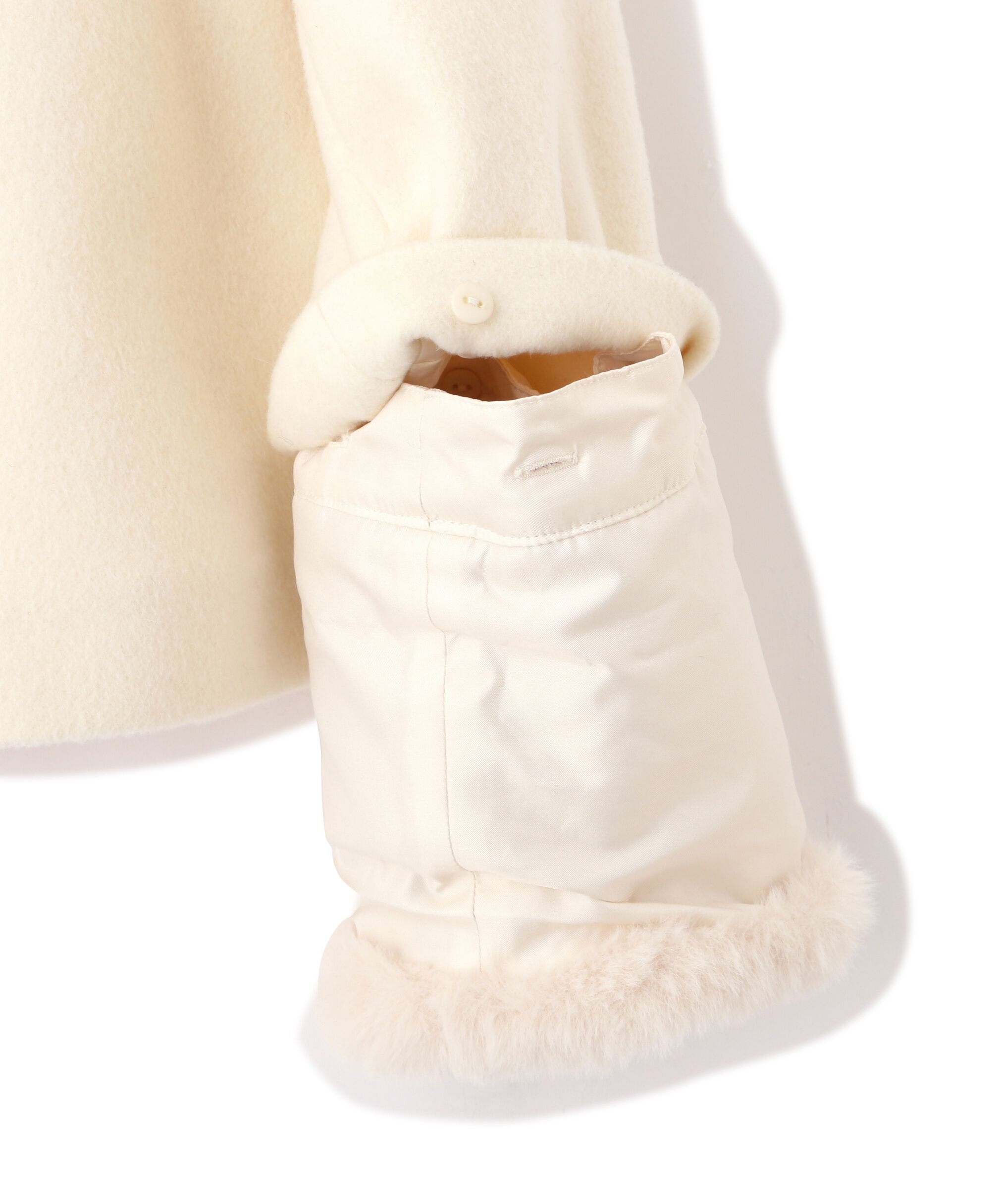  「フェイクファースリーブペプラムコート　24AW」|ブルゾン・スタジャン|