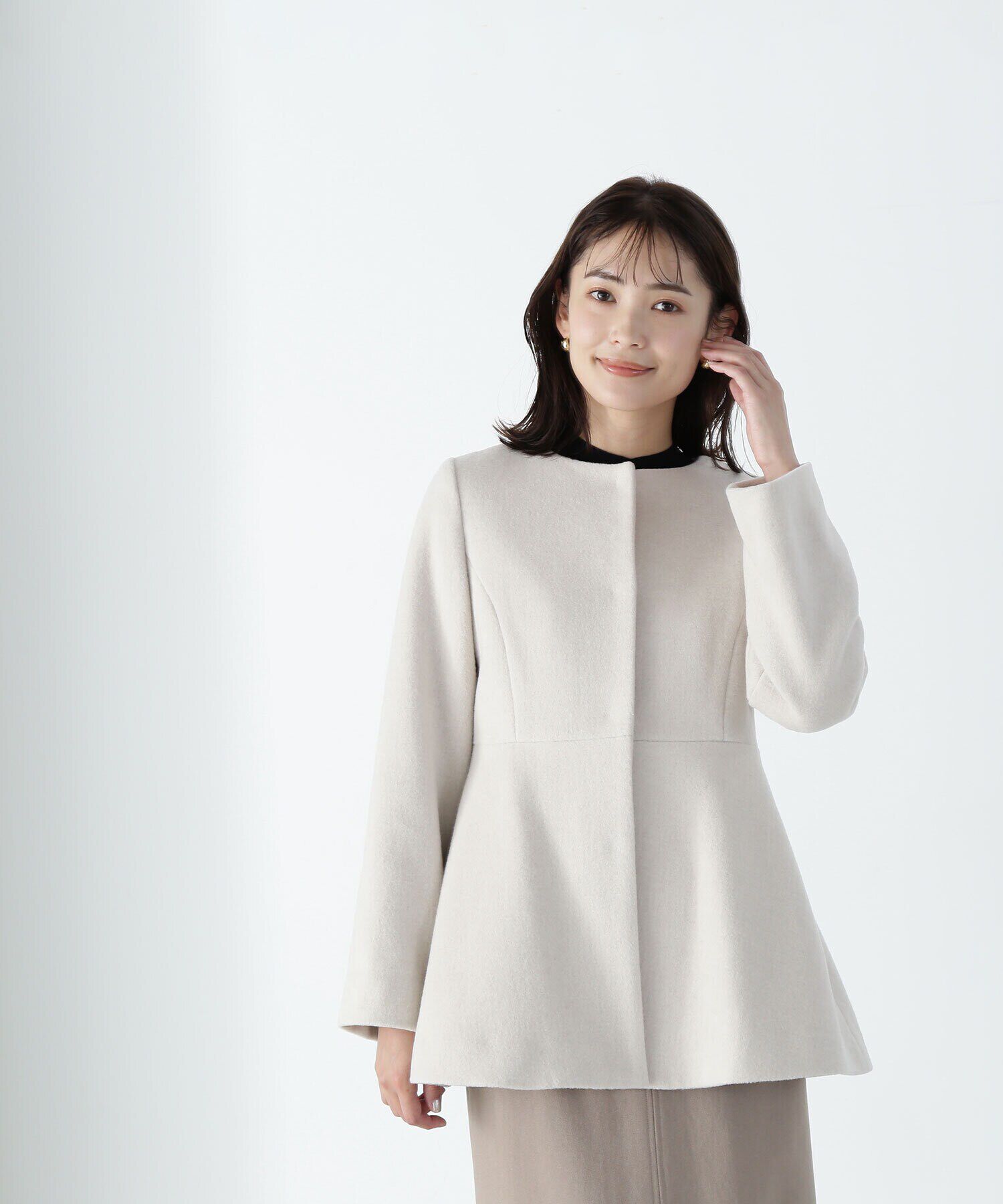  「フェイクファースリーブペプラムコート　24AW」|ブルゾン・スタジャン|