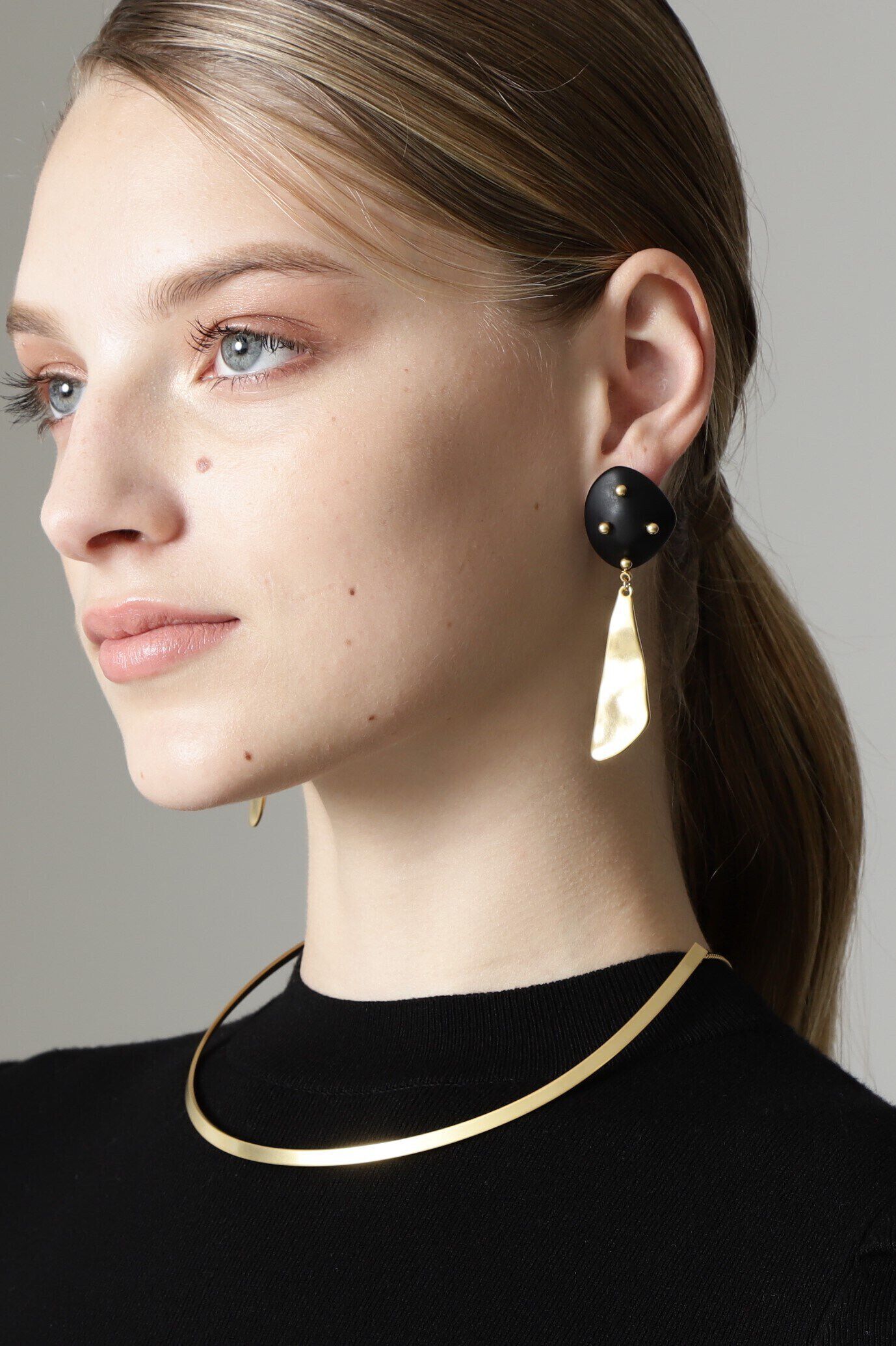  「◆スタッズストーンドロップピアス」|その他|