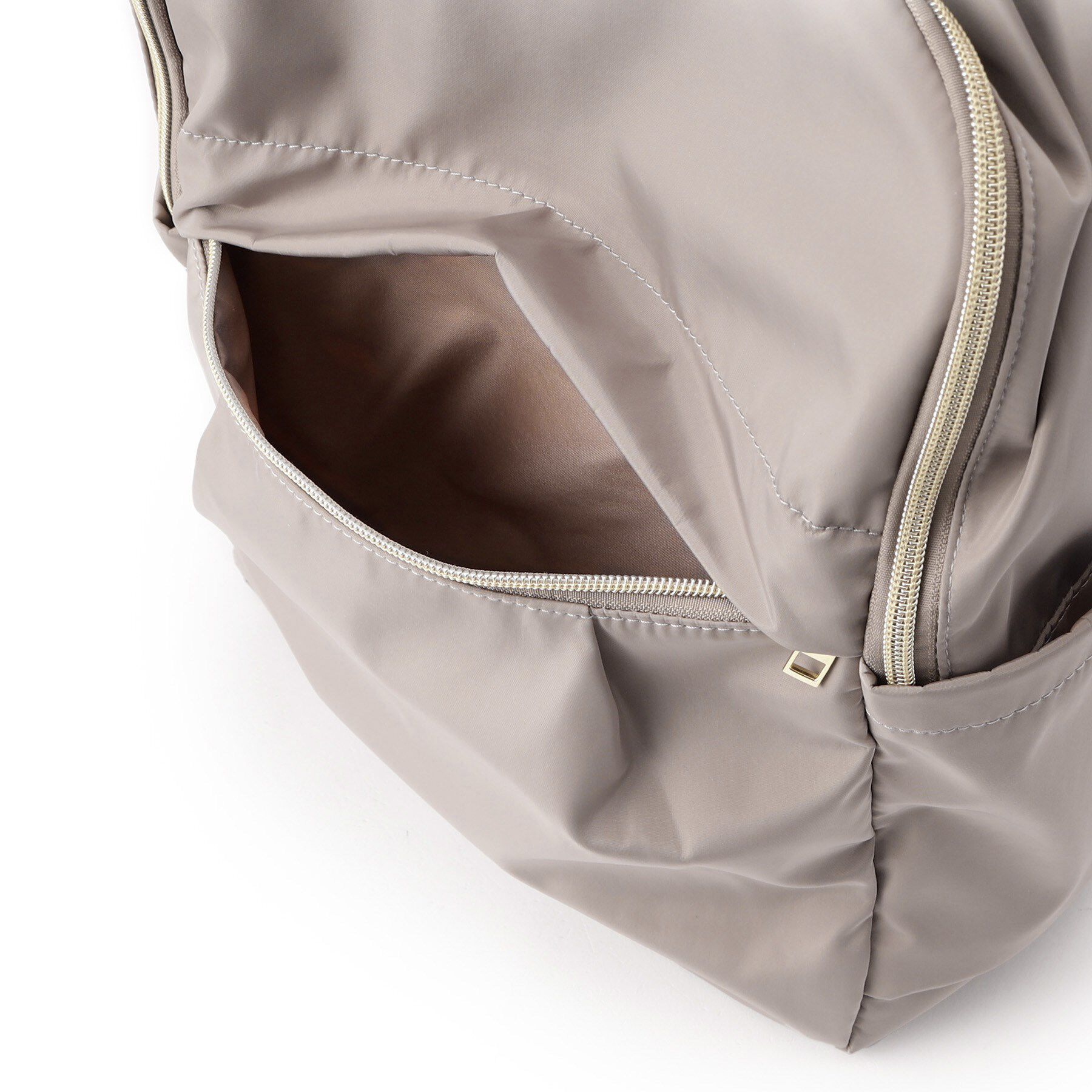 ITS&rsquo;DEMO「【A4対応／9ポケット】両面撥水リュック」|リュック|