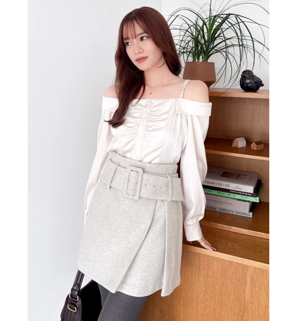 dazzlin「【久間田琳加コラボ】サテンオフショルシャツ」|シャツ・ブラウス|