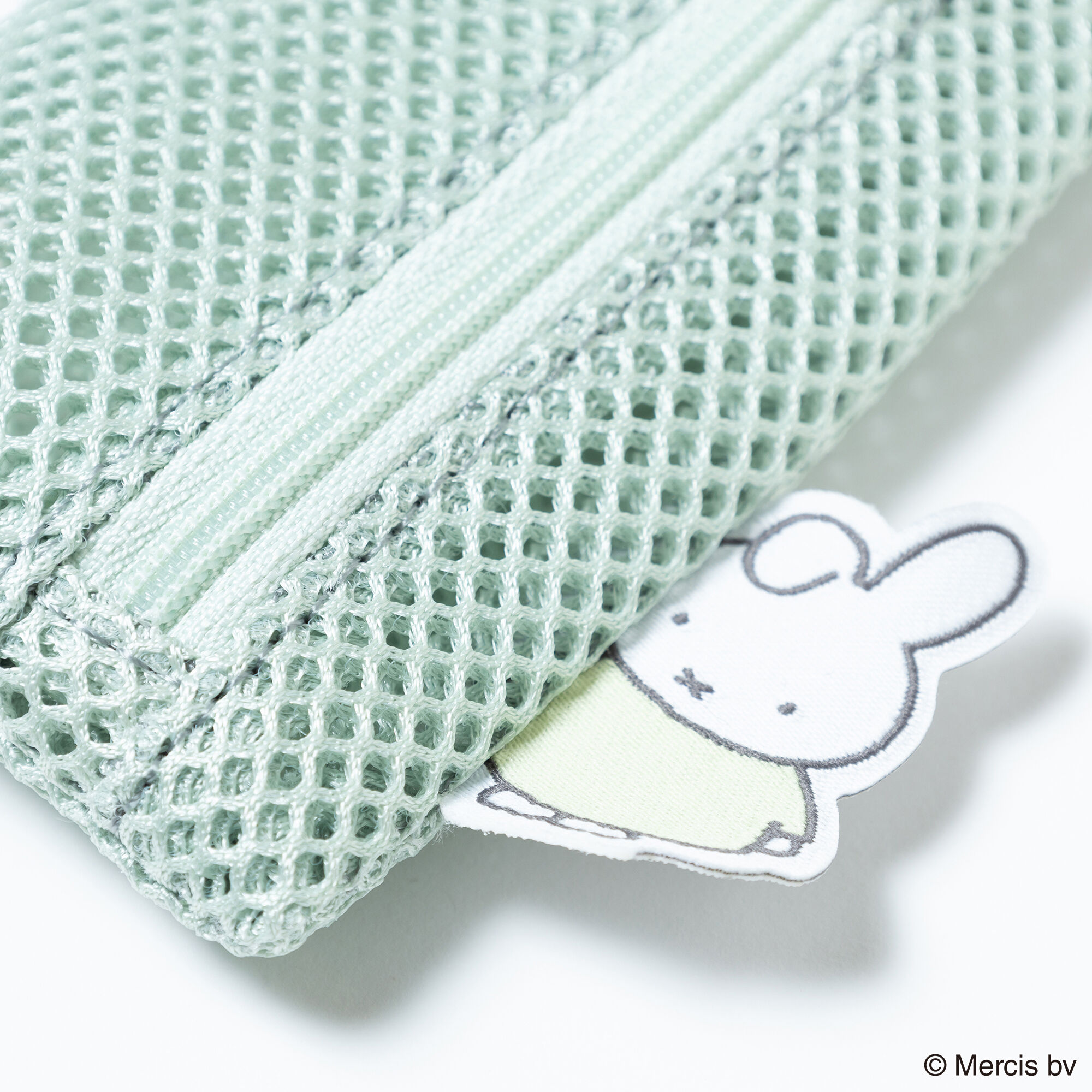  「BRUNA MESH CHARM ポーチ」|ポーチ|