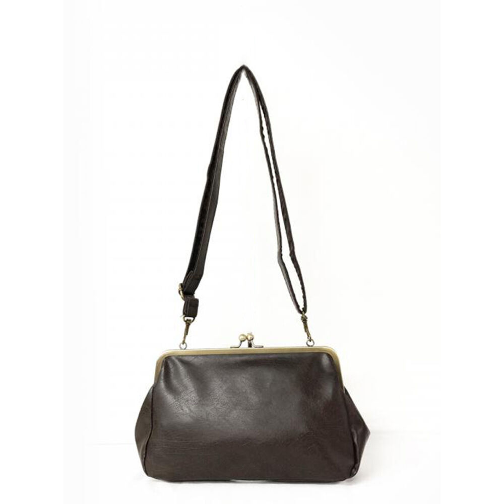 BACKYARD FAMILY「lafiel ラフィール ショルダーバッグ 通販 ショルダーバック がま口バッグ 斜めがけバッグ」|ショルダー・メッセンジャー|ブラック1