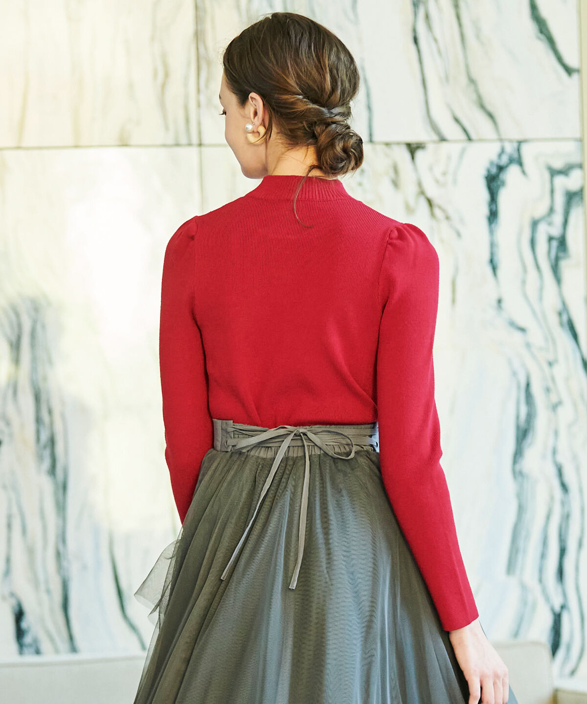 アンドクチュール「スリットハイネックビジューニットプルオーバー」|ニット・セーター|