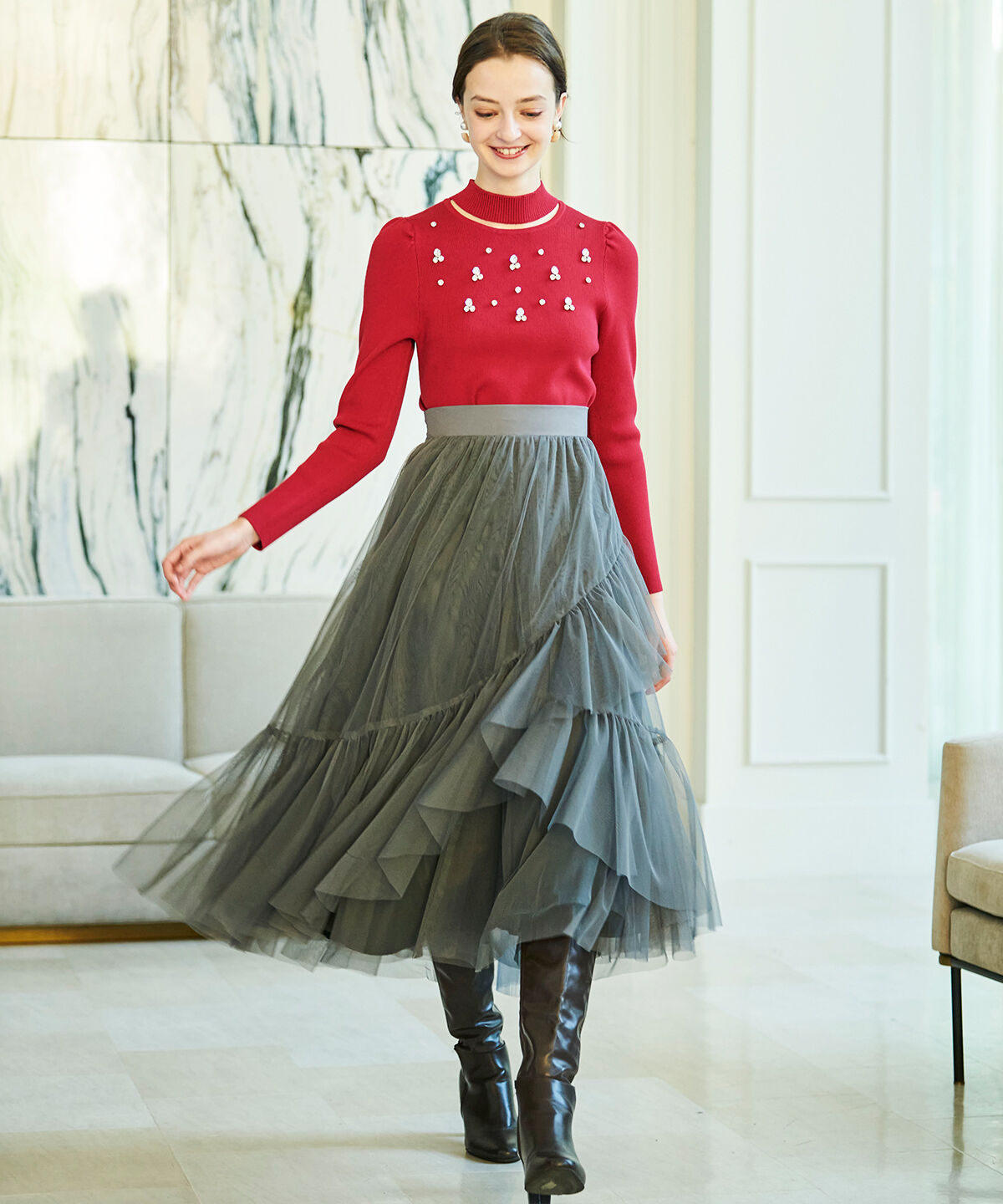 アンドクチュール「スリットハイネックビジューニットプルオーバー」|ニット・セーター|