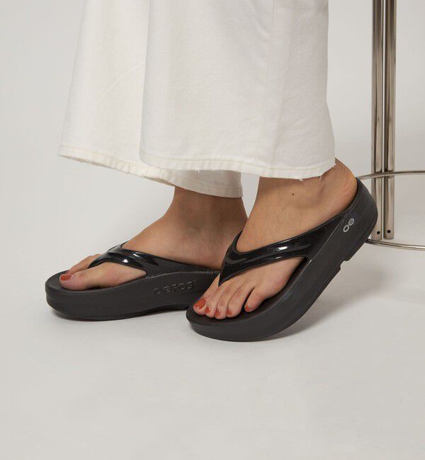 UNITED ARROWS green label relaxing「＜OOFOS＞OOmega プラットフォーム サンダル / ウーメガ」|サンダル|