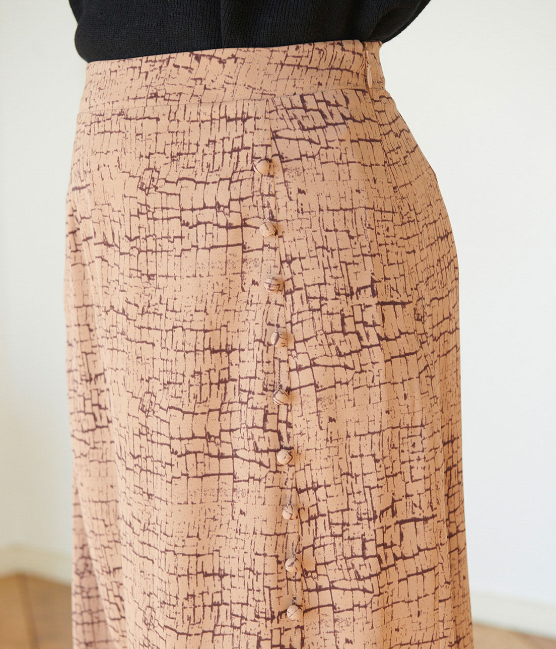 VIS「【WEB限定】ウォール柄前ボタンスカート」|スカート|