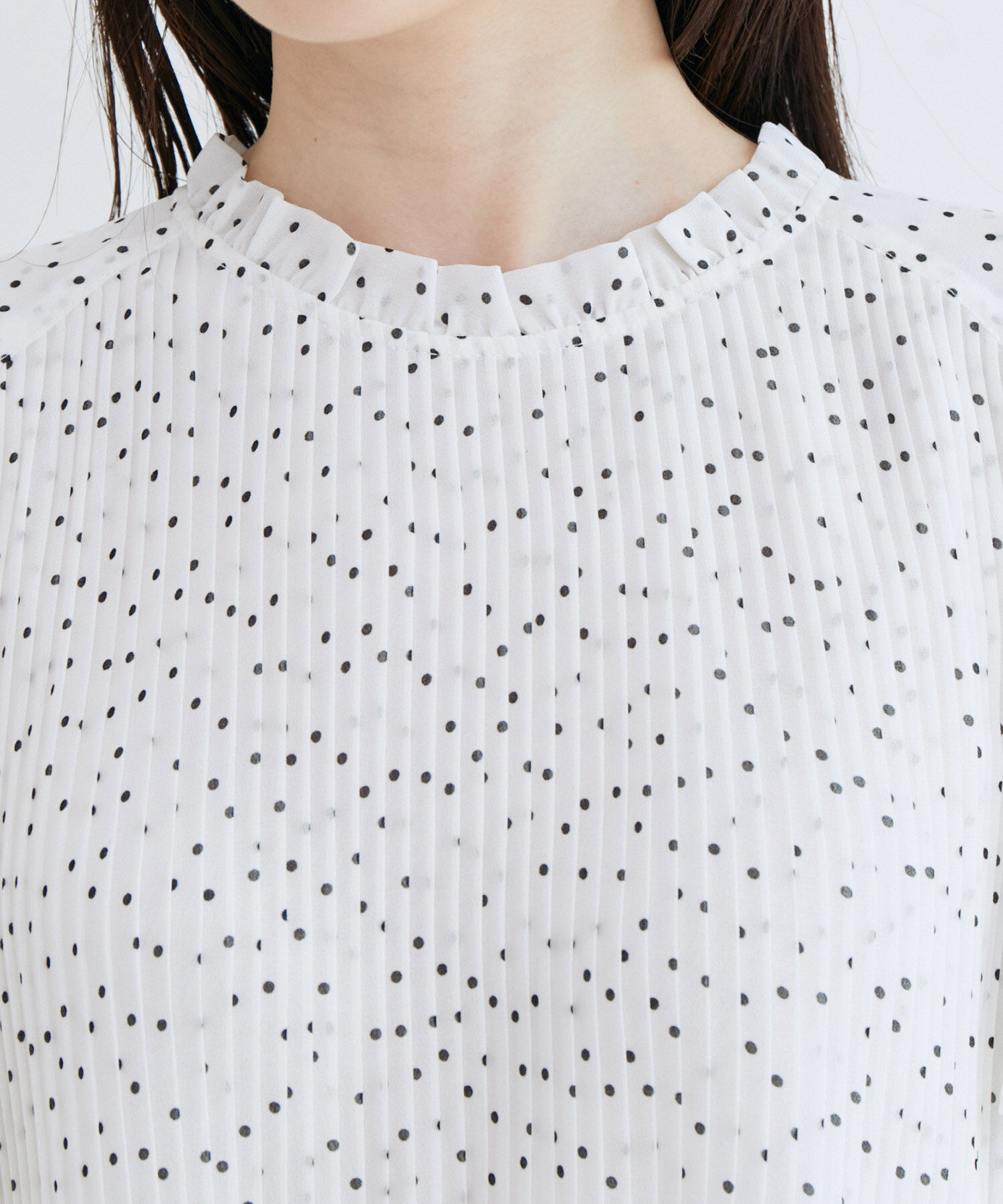 VIS「【洗濯機可】ドット＆無地シフォンバックリボンブプリーツブラウス」|シャツ・ブラウス|