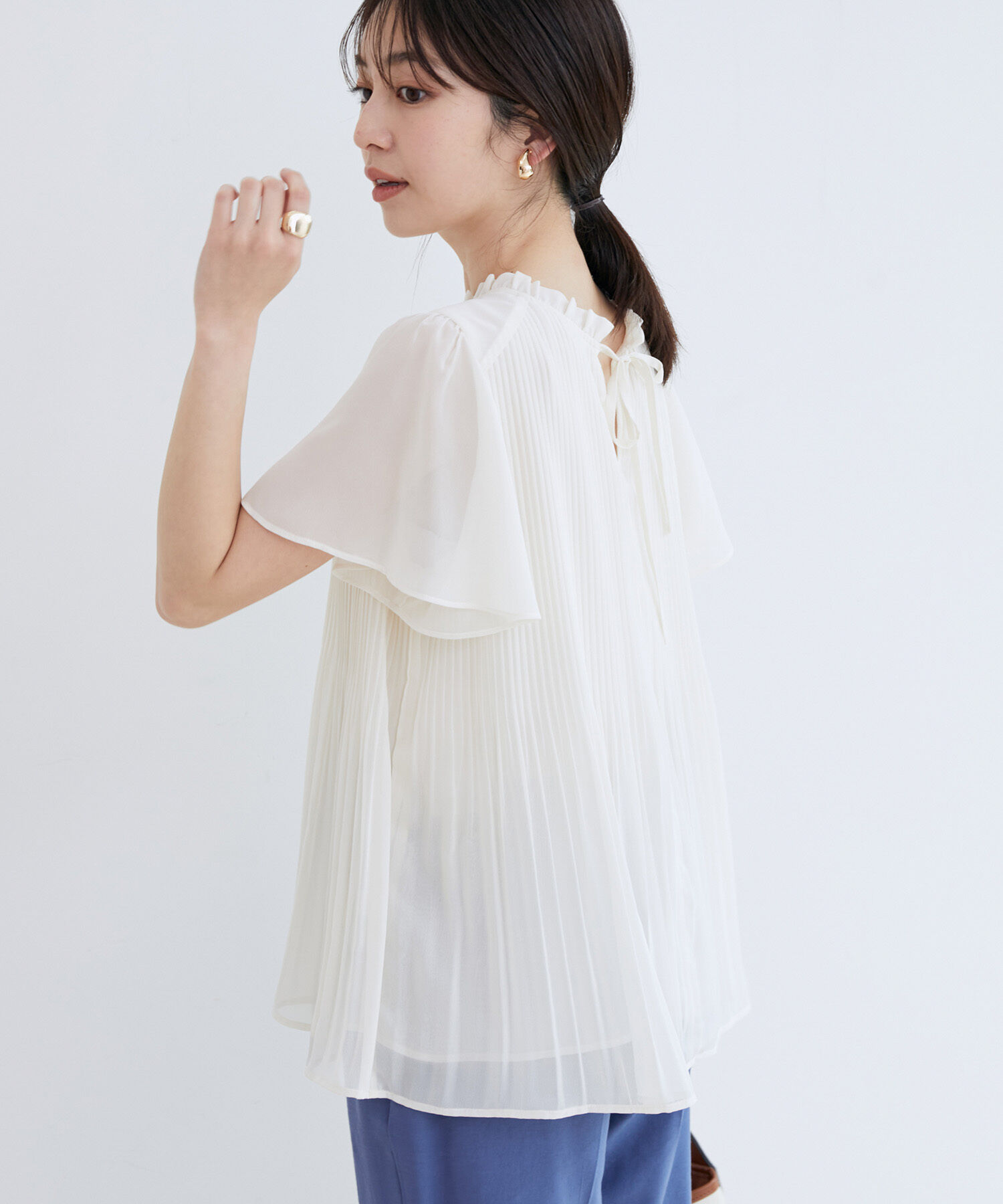 VIS「【洗濯機可】ドット＆無地シフォンバックリボンブプリーツブラウス」|シャツ・ブラウス|