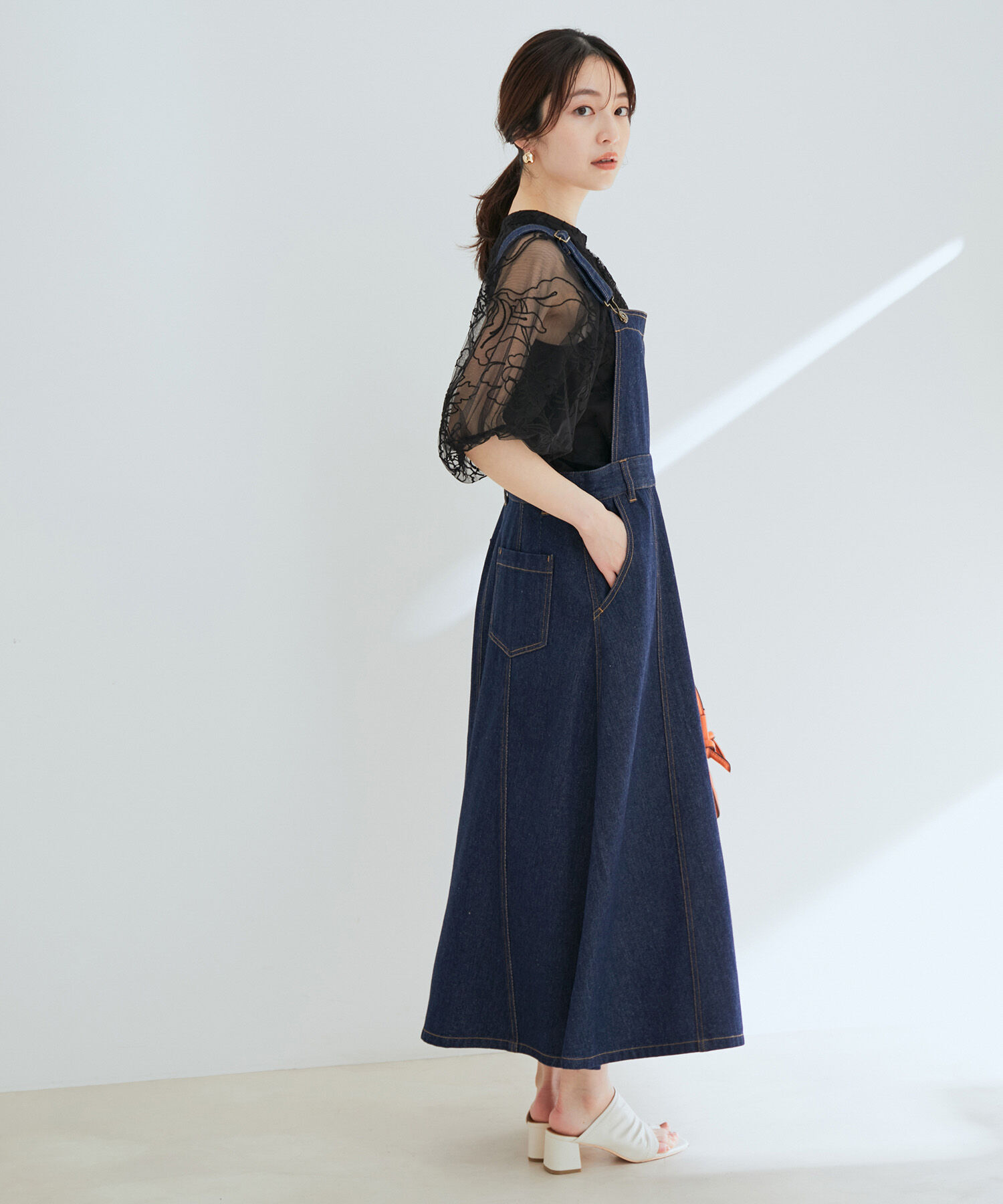 vis-a-vis「【WEB限定】デニム＆ツイルジャンパースカート」|ジャンパースカート|