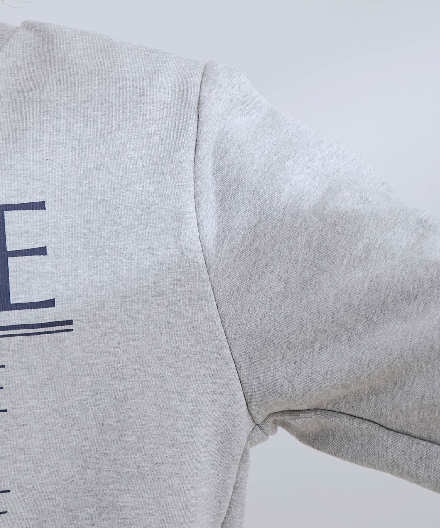 VIS「【洗える】ショート丈ロゴプリントスウェット」|スウェット・ジャージ|