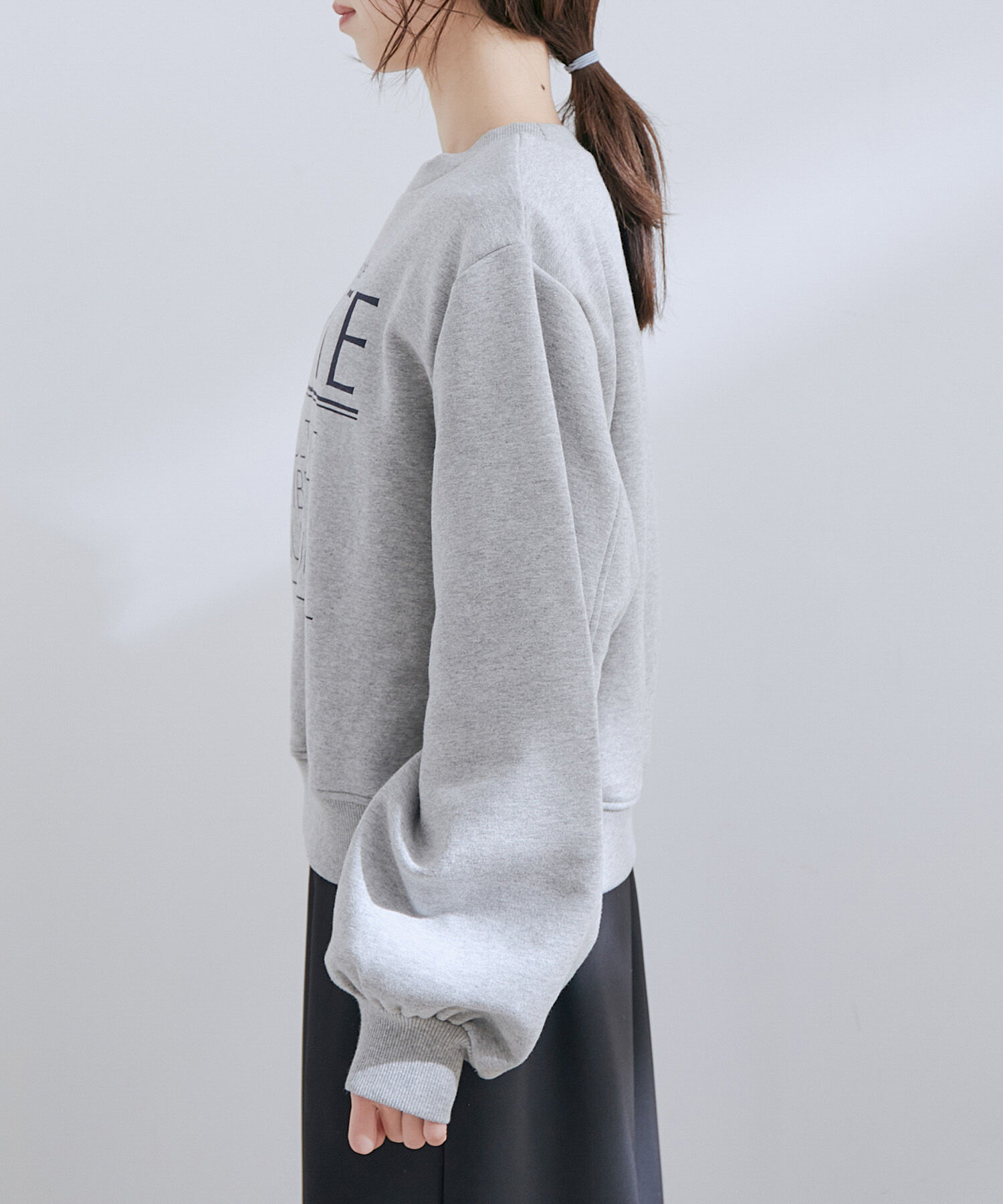 VIS「【洗える】ショート丈ロゴプリントスウェット」|スウェット・ジャージ|