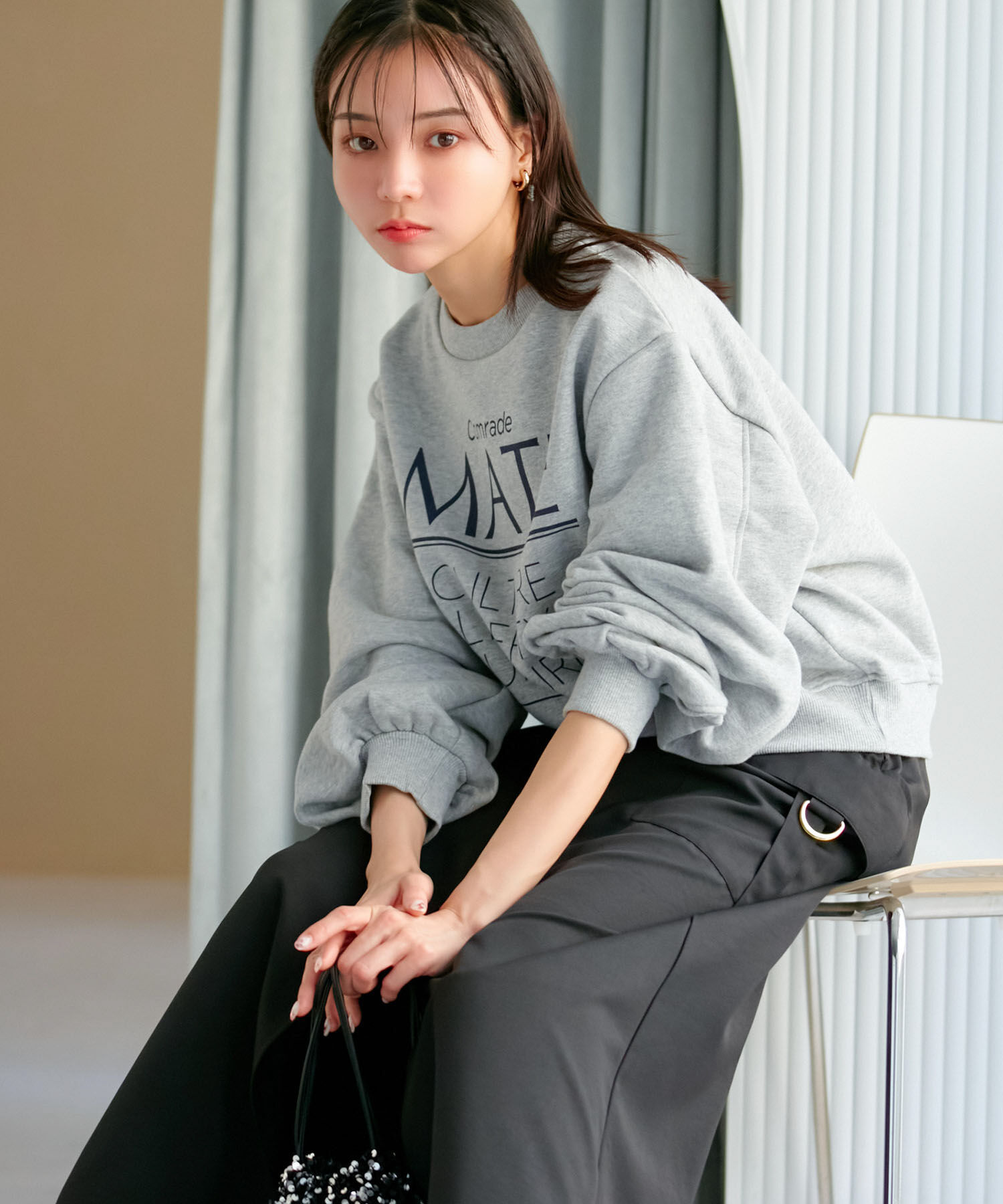 VIS「【洗える】ショート丈ロゴプリントスウェット」|スウェット・ジャージ|