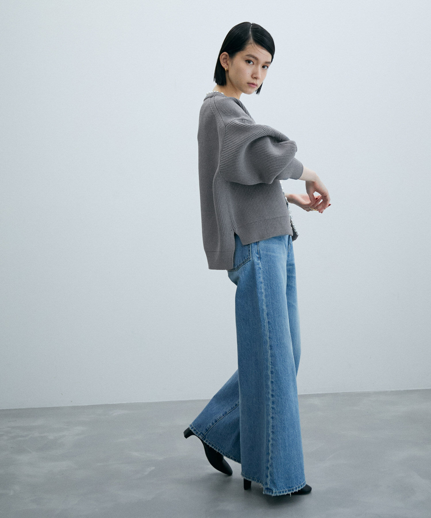 ADAM ET ROPE'「〈追加〉【サステナブル】パール付きカーディガン」|カーディガン|