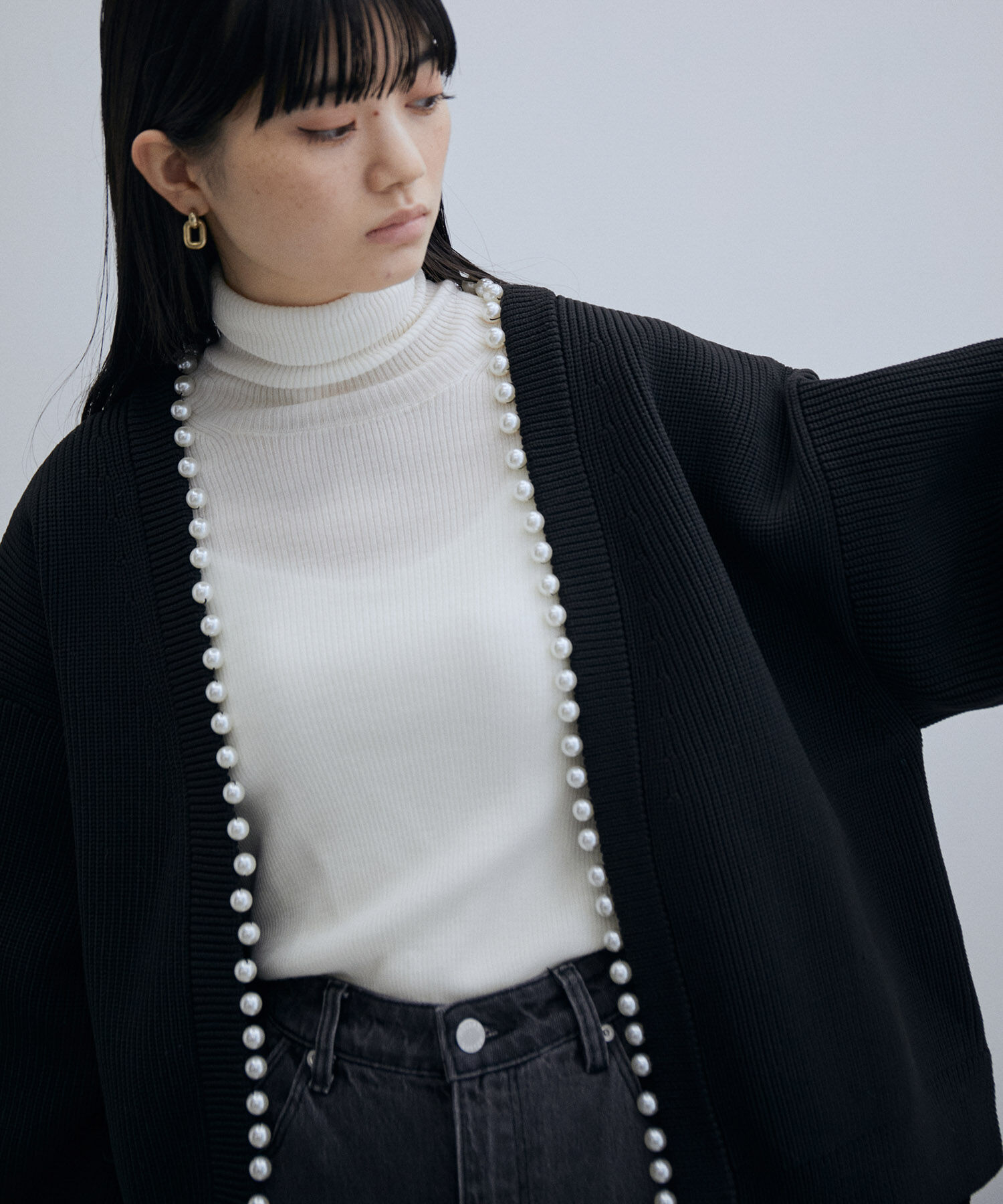 ADAM ET ROPE'「〈追加〉【サステナブル】パール付きカーディガン」|カーディガン|