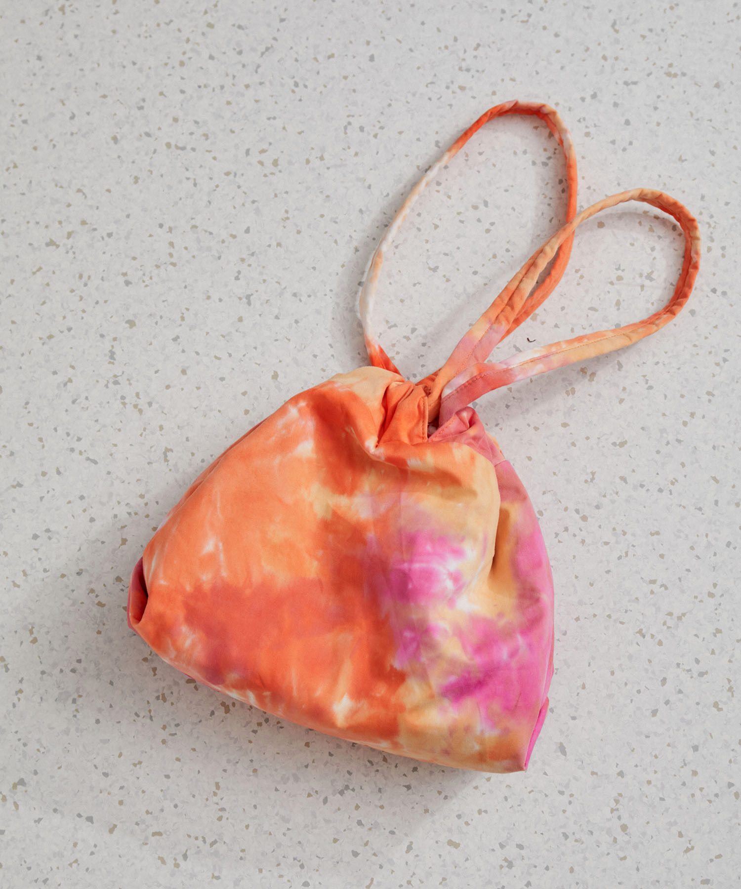 ADAM ET ROPE'「【サステナブル】タイダイ柄巾着バッグ」|ハンドバッグ|オレンジ系(71)