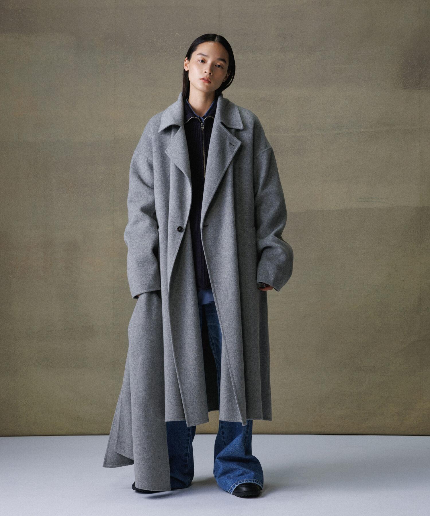 ADAM ET ROPE'「《マフラー付き》メリノウール ダブルフェイス セミダブル オーバー コート / 超軽量 / ユニセックス」|ステンカラーコート|