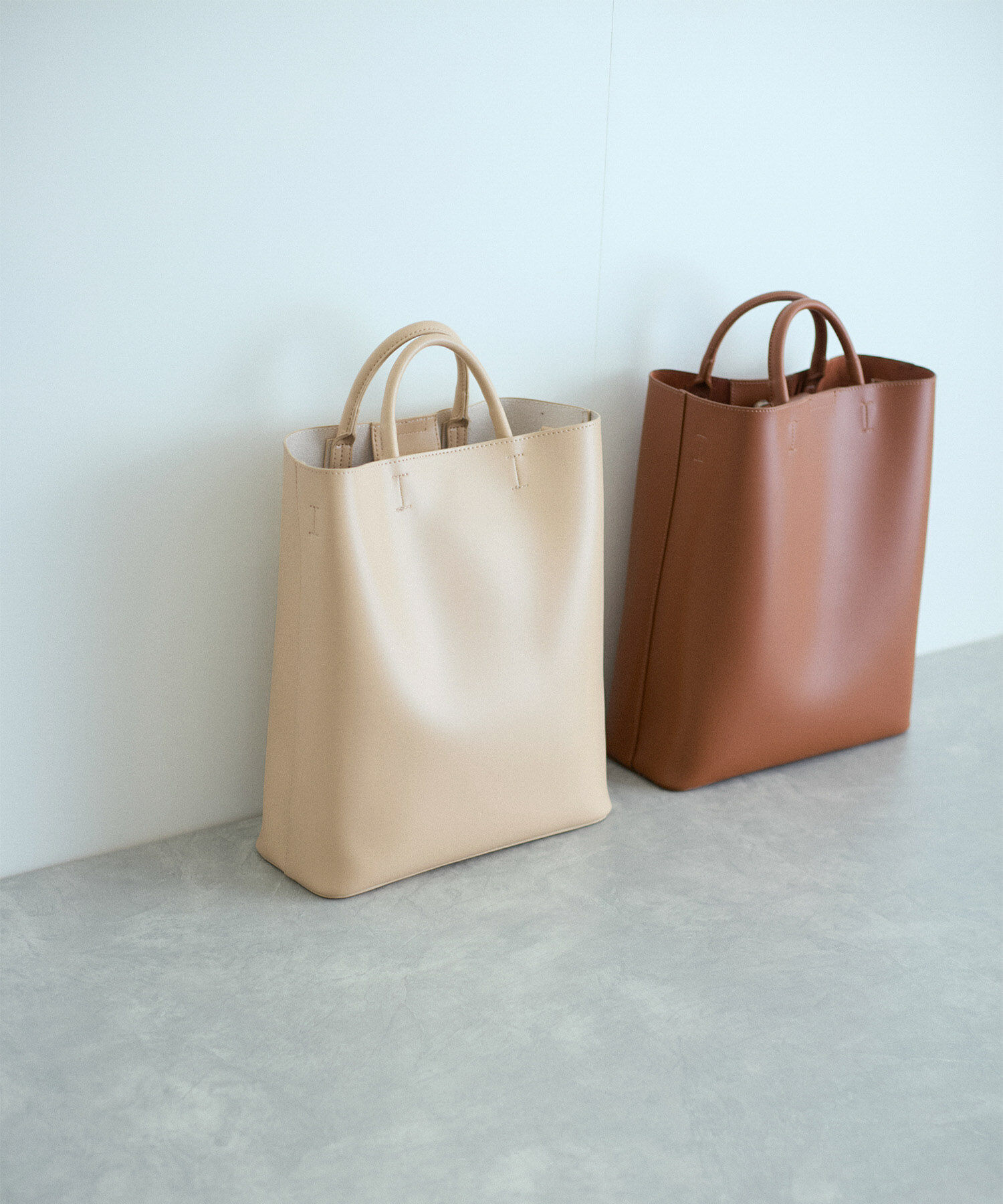 ADAM ET ROPE'「【A4・PC対応・一部WEB限定カラー】ダブルポケットトートバッグ」|トートバッグ|