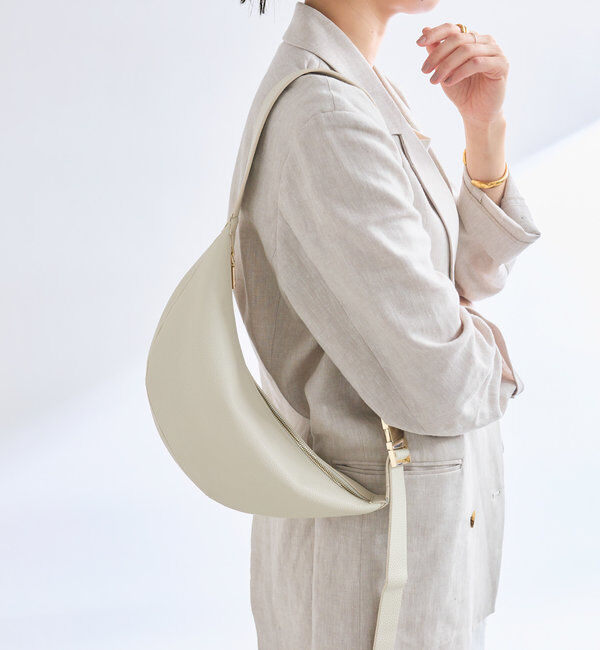  「【上品デザイン】カーブボディバッグ」|クラッチバッグ|