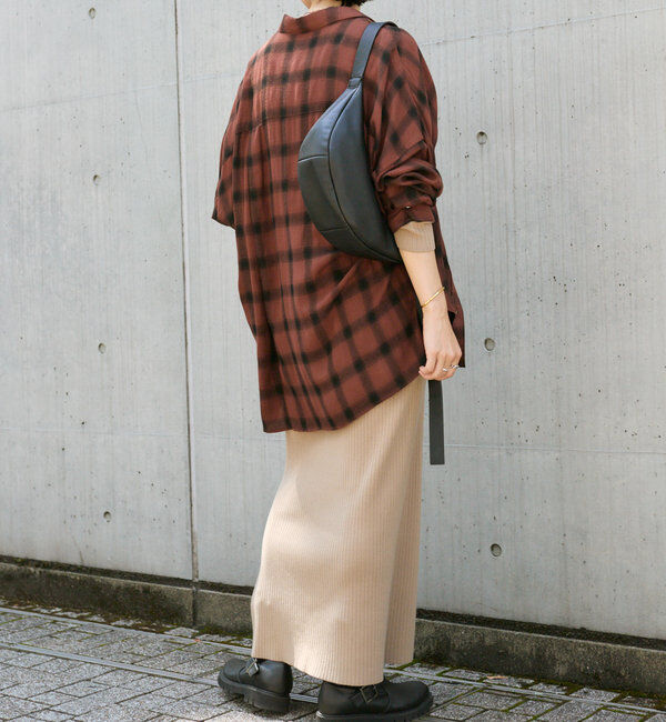  「【上品デザイン】カーブボディバッグ」|クラッチバッグ|