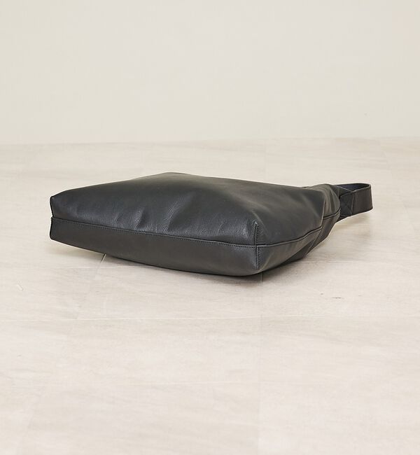 ABAHOUSE「【YArKA/ヤーカ】round design one handle big b」|ショルダー・メッセンジャー|