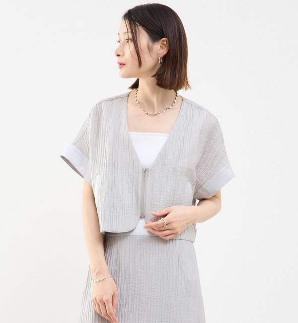 SOFFITTO「前ジップ縦プリーツショート丈ブルゾン」|ブルゾン・スタジャン|ライトグレー