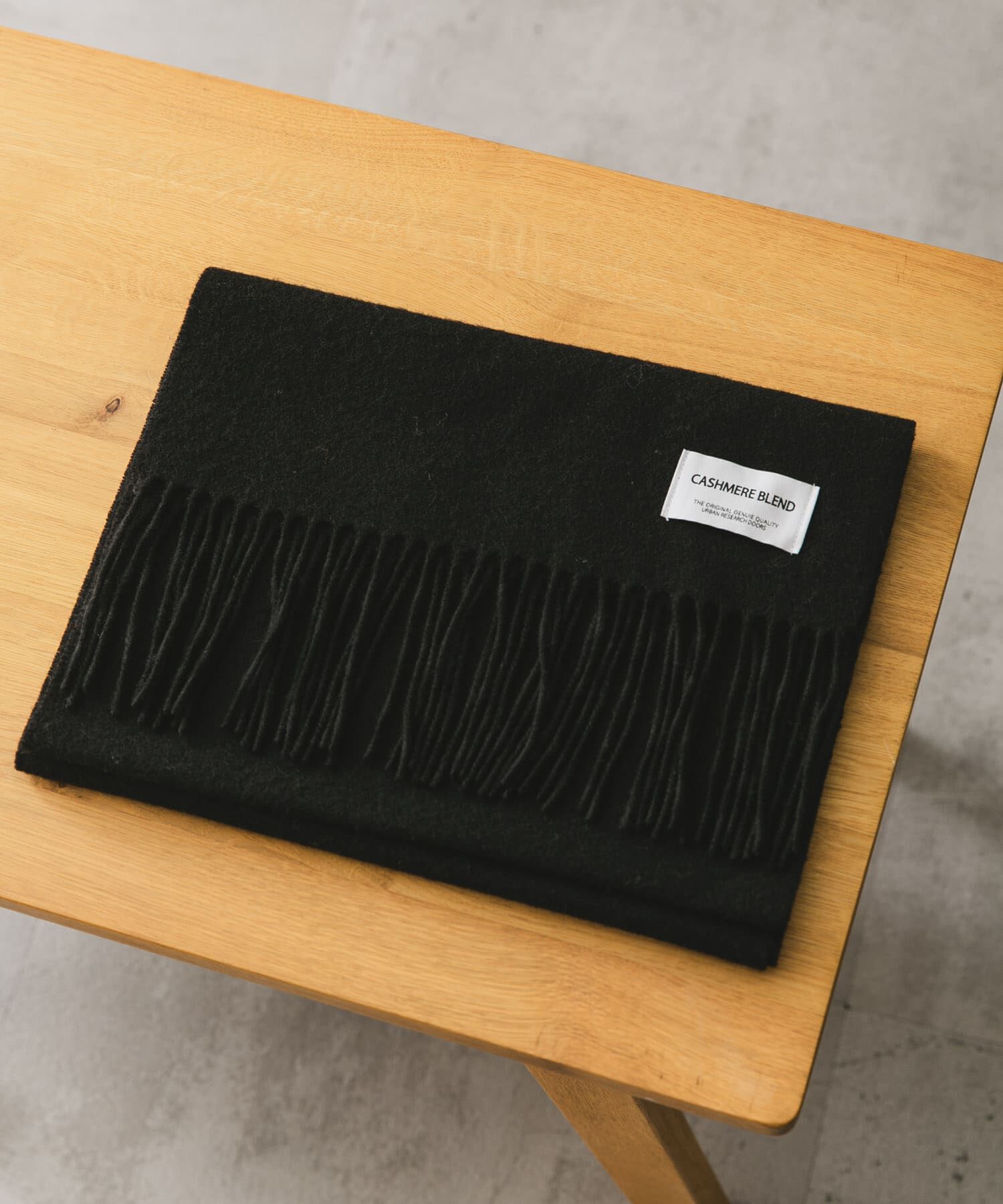 URBAN RESEARCH DOORS「カシミヤブレンド マフラー」|マフラー|ブラック