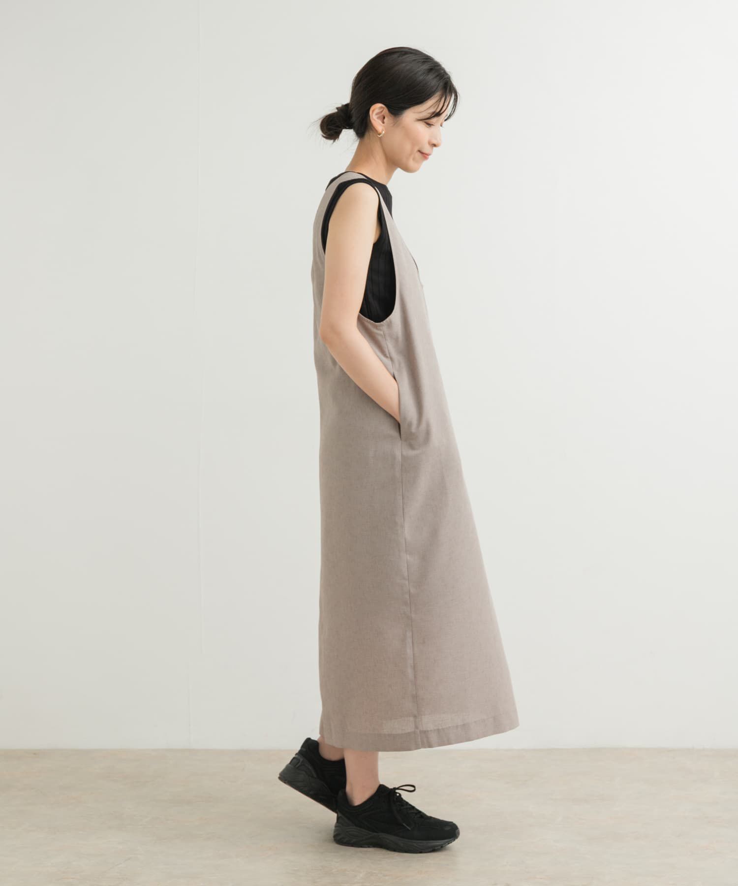 URBAN RESEARCH DOORS「ドライタッチUネックジャンパースカート」|ワンピース|