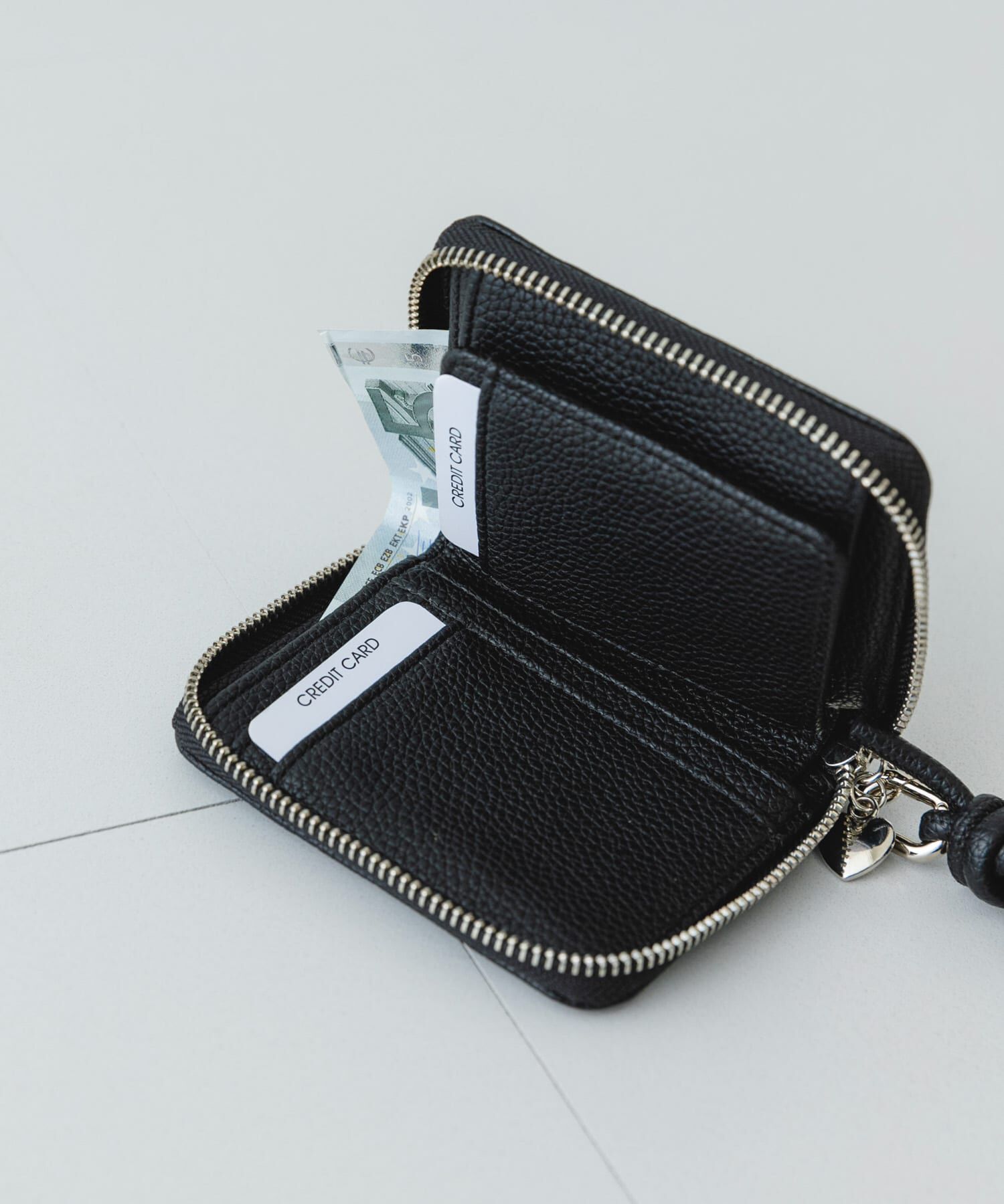 RODE SKO「ハートスタッズ二つ折りミニ財布」|財布|