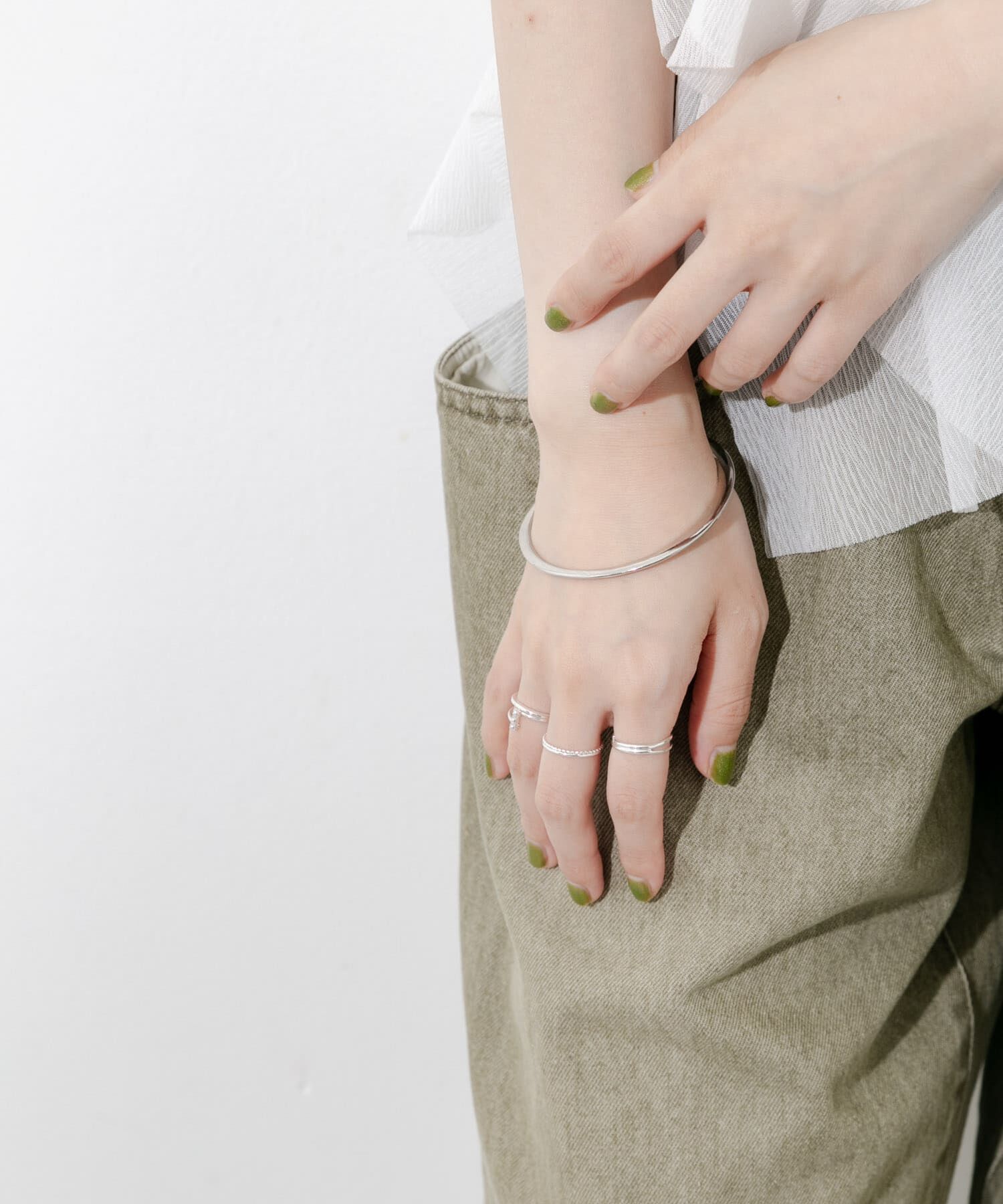 SMELLY「ボールチェーンマルチショルダー」|モバイルケース|