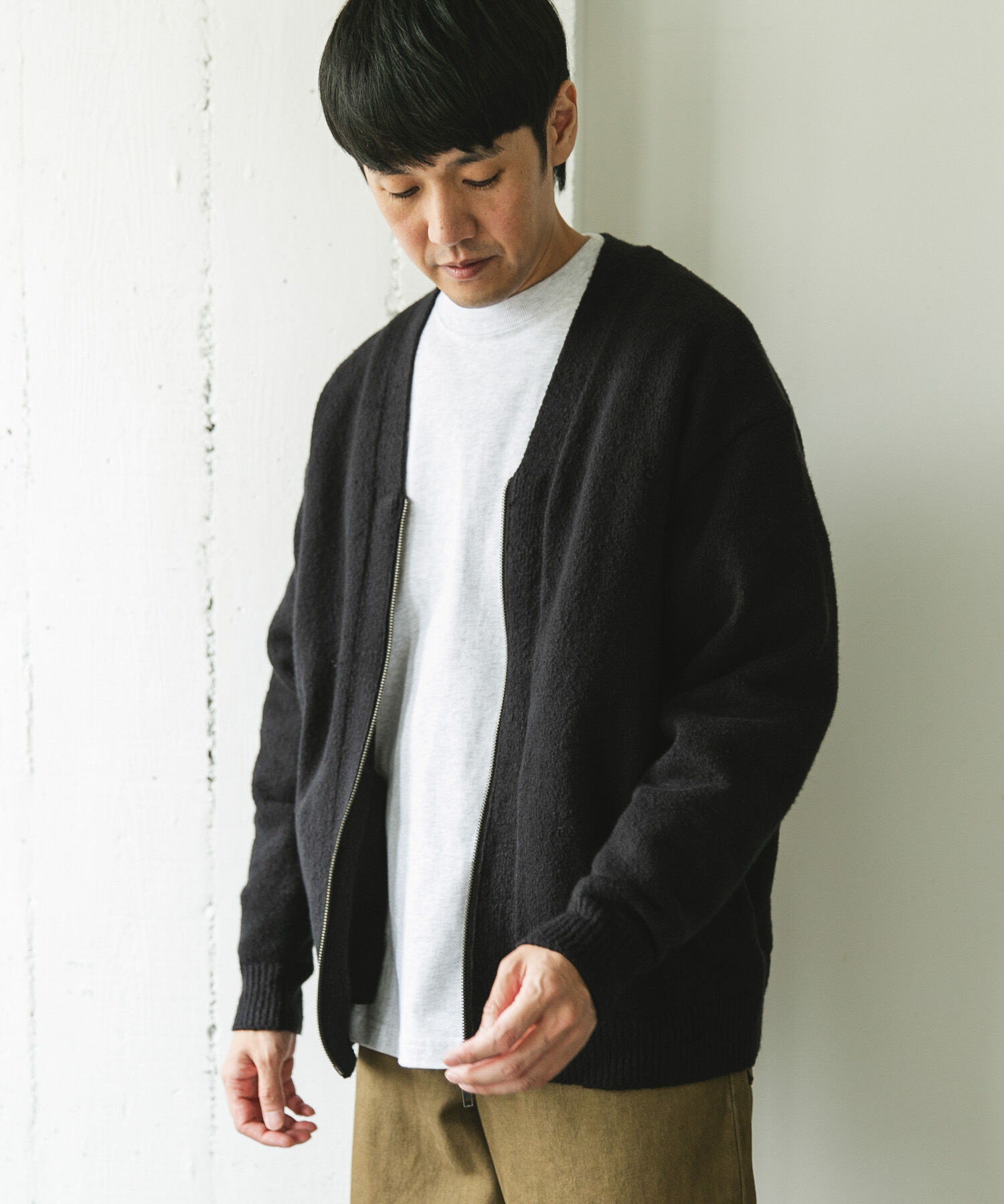 URBAN RESEARCH DOORS「AIR FIT Vネックカーディガン」|カーディガン|