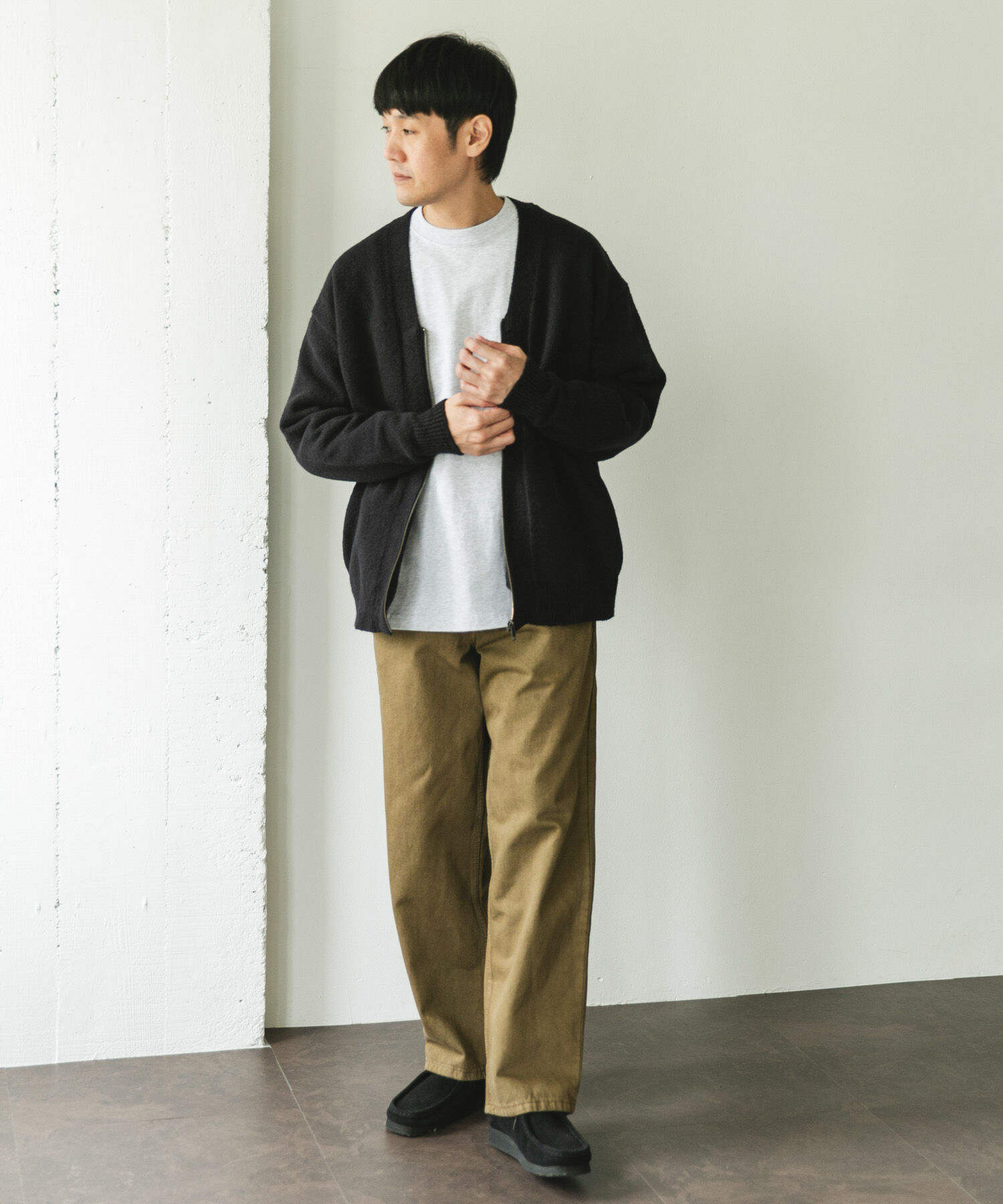 URBAN RESEARCH DOORS「AIR FIT Vネックカーディガン」|カーディガン|