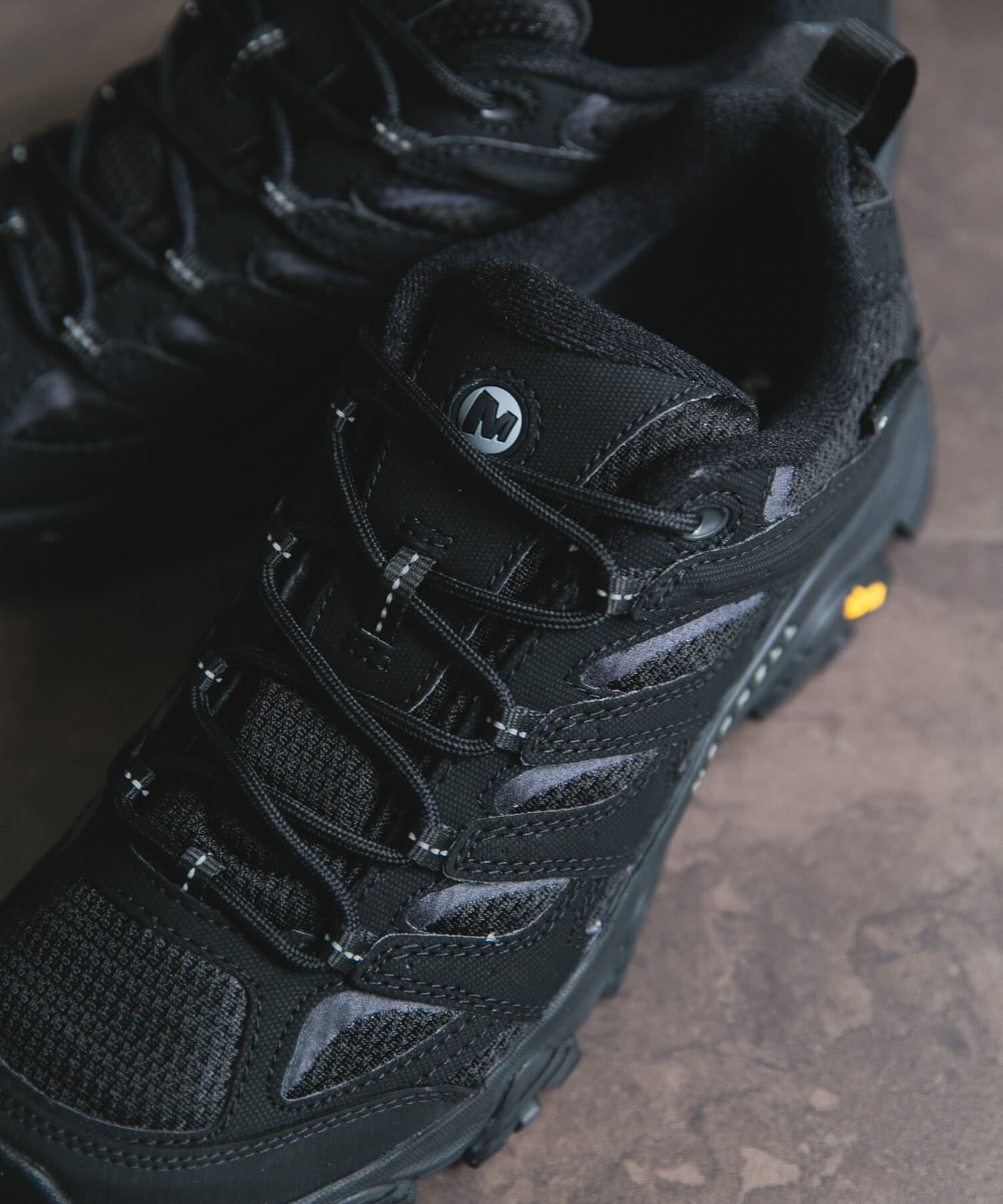 URBAN RESEARCH DOORS「MERRELL　MOAB 3 SYN GORE-TEX」|スニーカー|