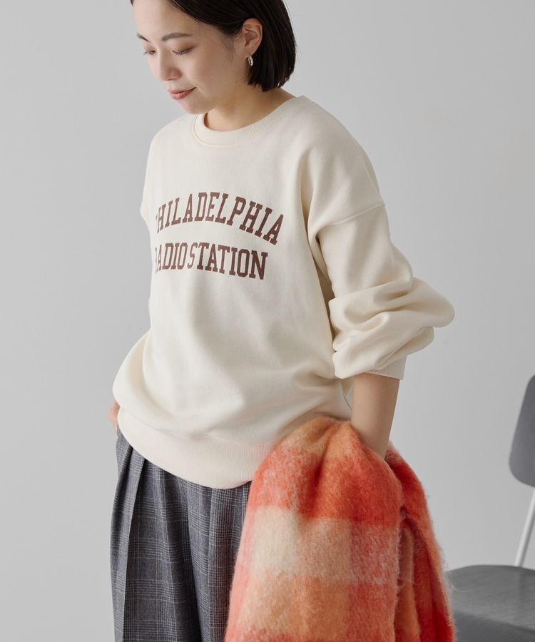 AMERICAN HOLIC「カレッジロゴ裏起毛プルオーバー」|スウェット・ジャージ|Ivory