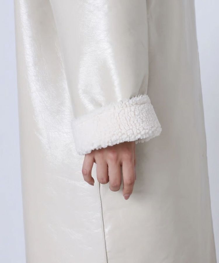 GARAGE OF GOOD CLOTHING「【TORRAZZO DONNA】エナメル&times;ボア　リバーシブルコート」|その他|