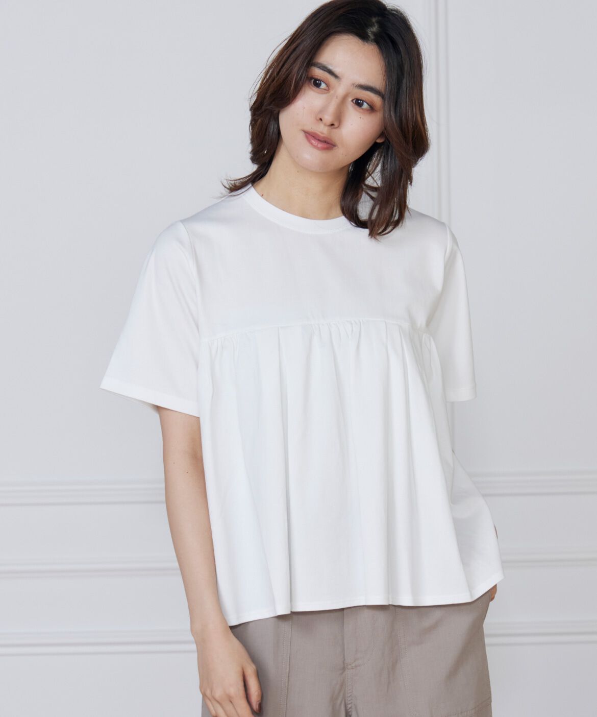 I.T.'S international「タックギャザー切り替えトップス」|Tシャツ・カットソー|オフホワイト1