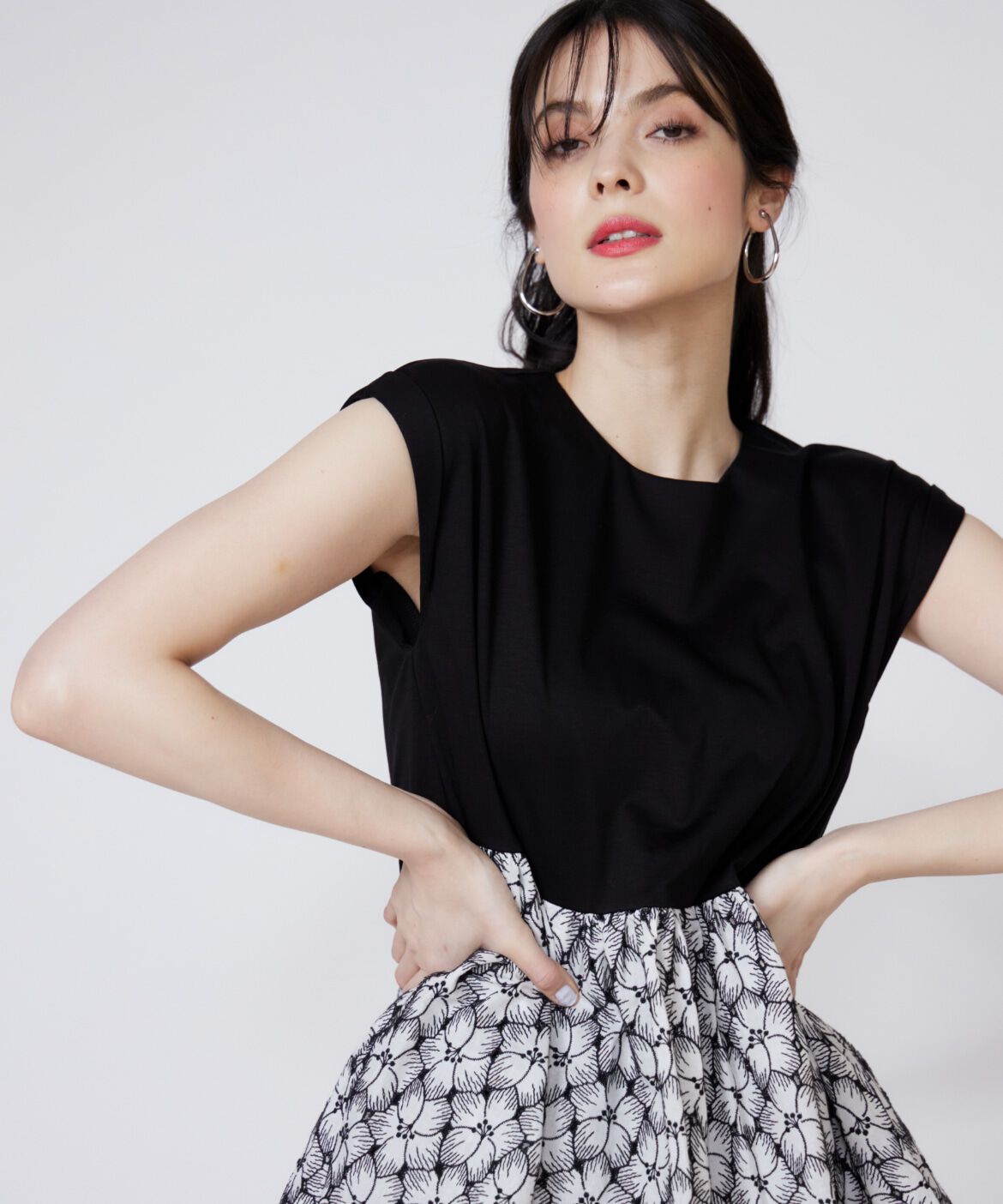 Maglie le cassetto「《大きいサイズ》刺繍レースドッキングカットソー」|Tシャツ・カットソー|