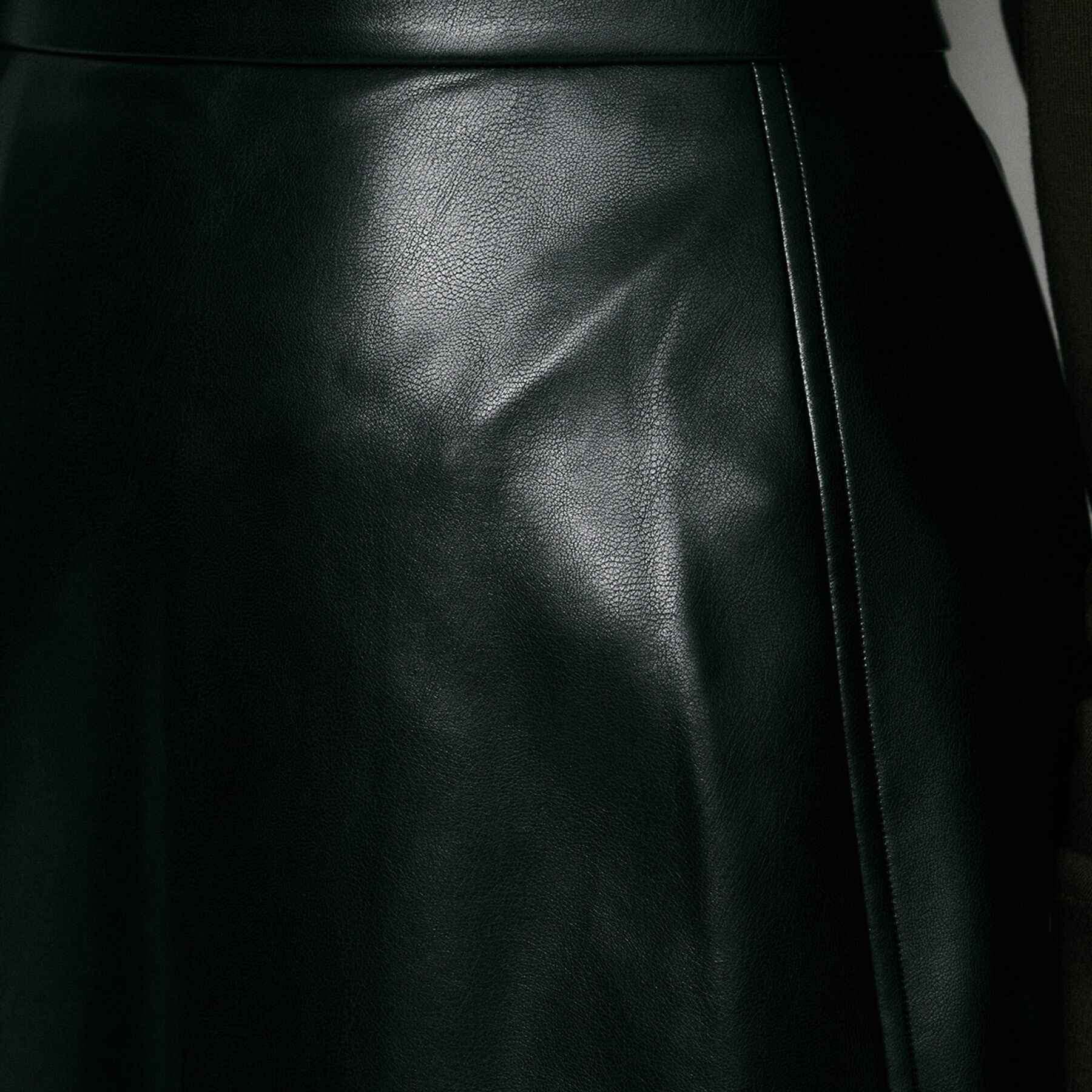 UNTITLED「【MARILYN MOON】レザー調スカート」|スカート|