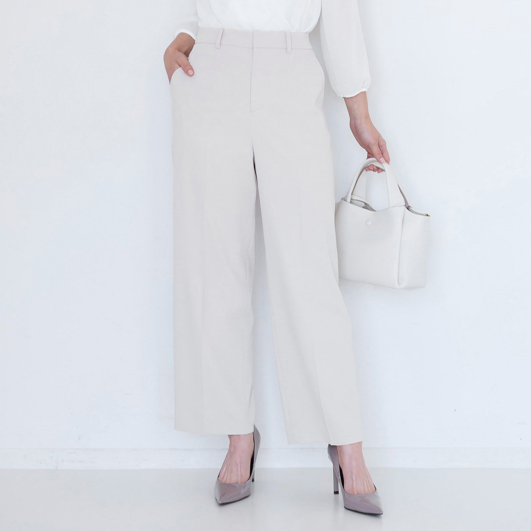 COUP DE CHANCE「【手洗い可／日本製／伸縮性／スーツ可】センタープレス入りストレートワイドパンツ」|その他|グレージュ(050)