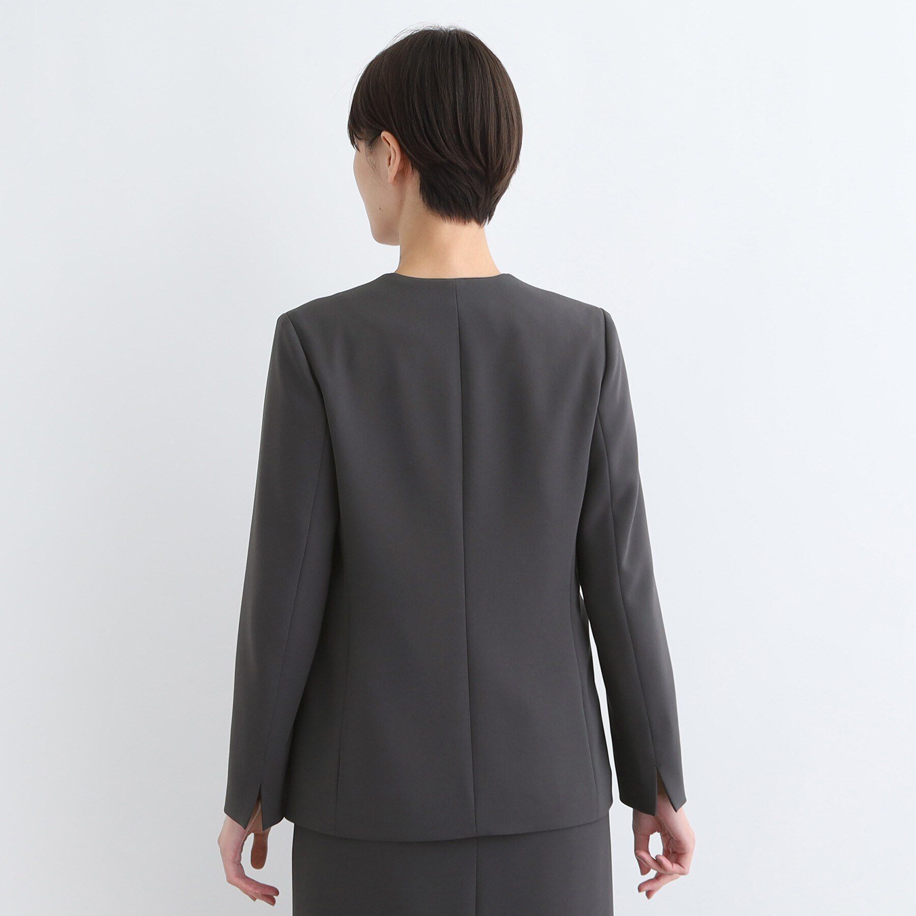 INDIVI「【洗える／日本製／定番スーツ】トリアセテート混ストレッチノーカラージャケット」|スーツ|
